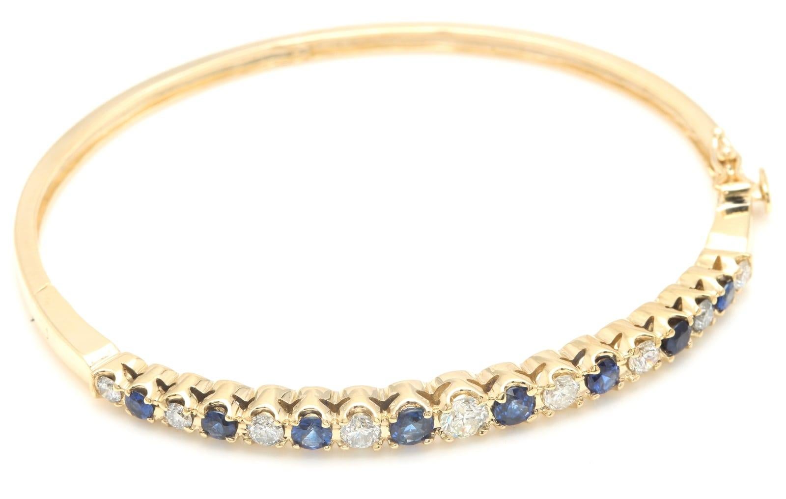 Women's 4.00ct Natural Diamond and Sapphire 14k Solid Yellow Gold Bracelet For Sale