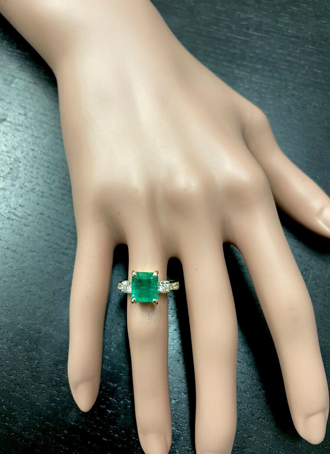 Women's 4.00ct Natural Emerald & Diamond 14k Solid Yellow Gold Ring For Sale