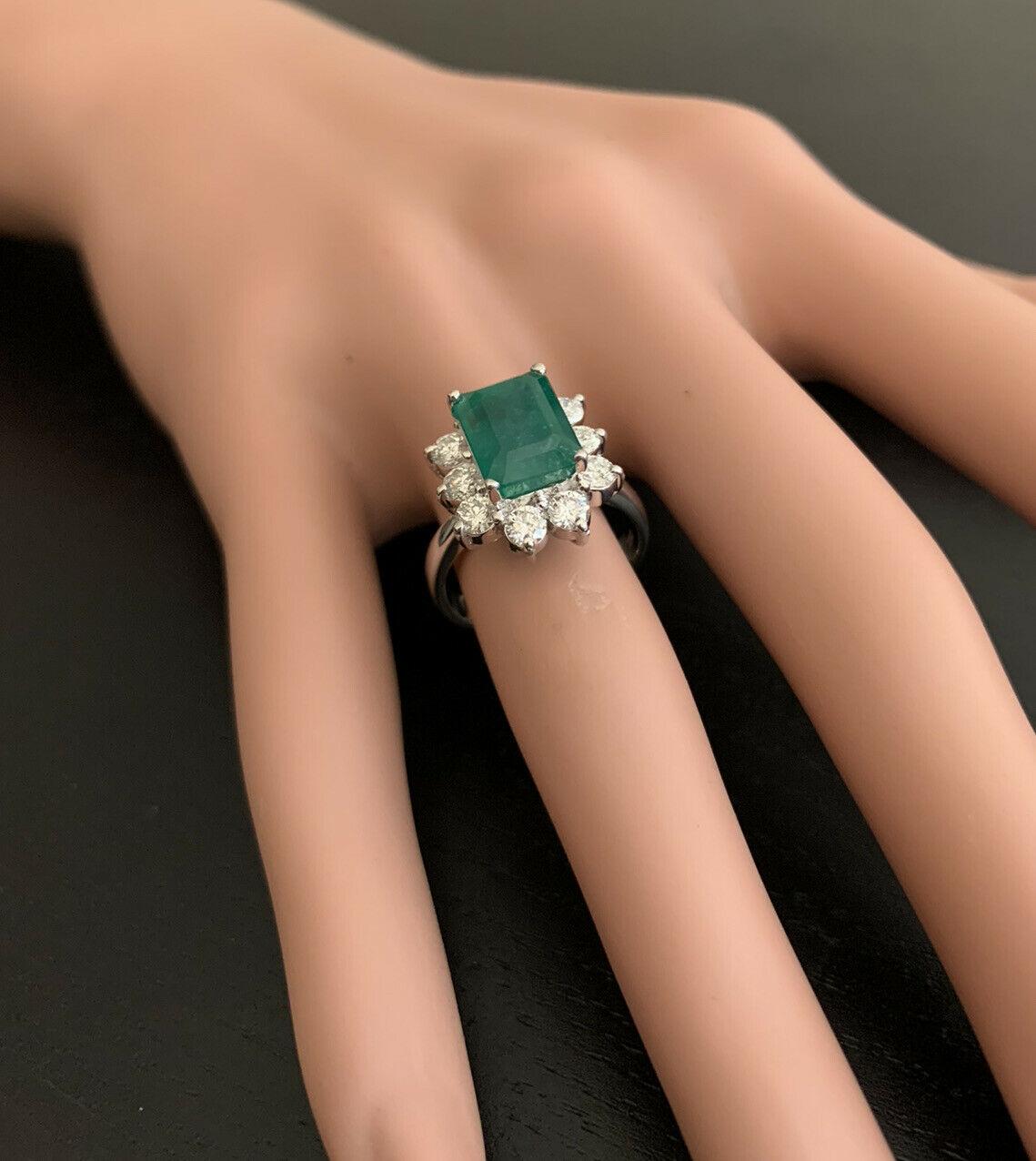 4.00ct Natural Emerald & Diamond 18k Solid White Gold Ring For Sale 2