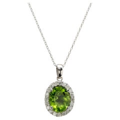 Halskette aus 14 Karat massivem Weißgold mit 4,00 Karat natürlichem Peridot und Diamant