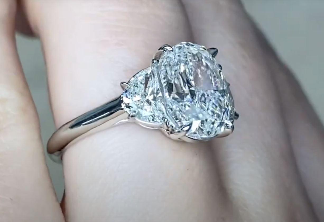4.00ct Oval Cut Diamond Engagement Ring, G Color, Platinum For Sale 1