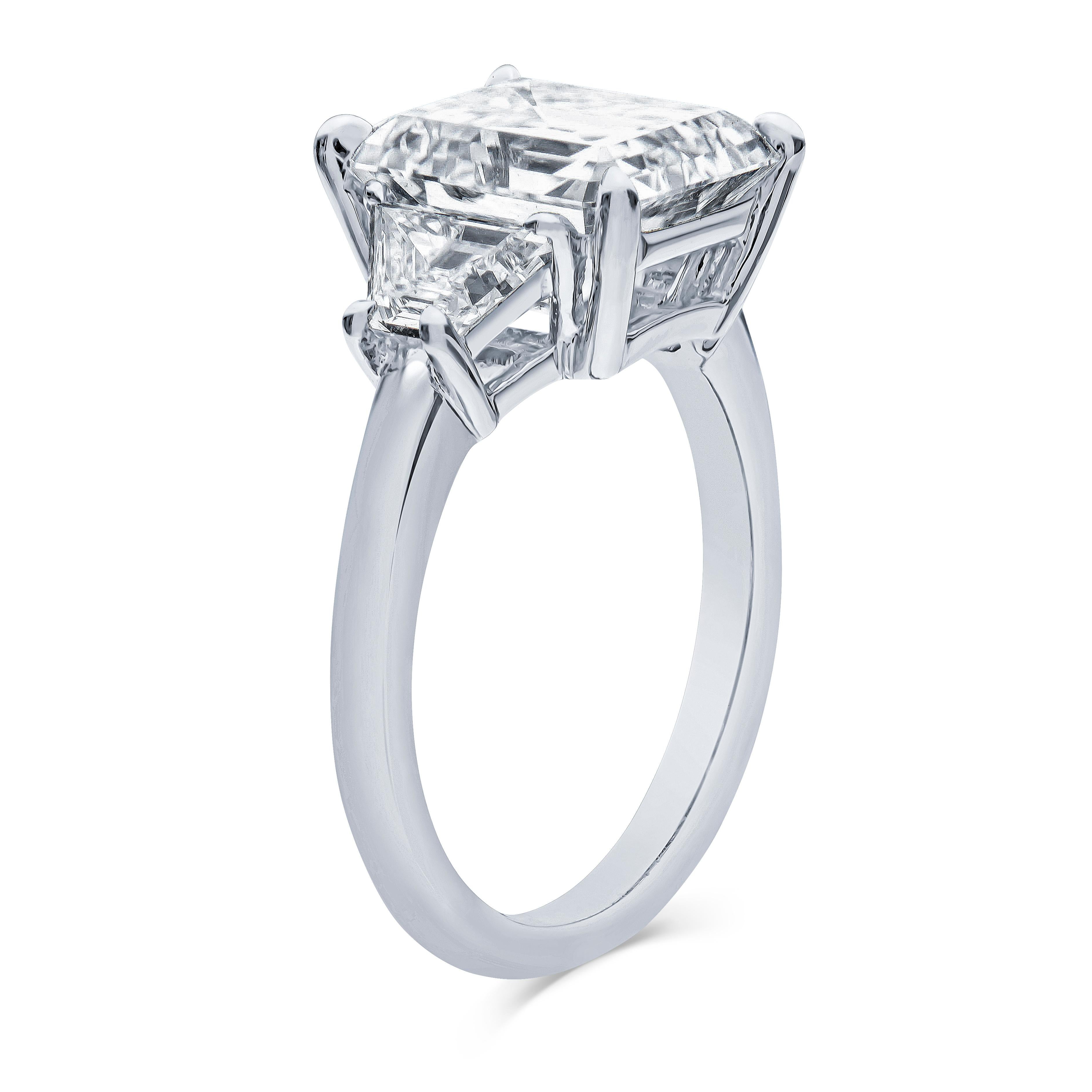 4.00ct Vintage Emerald Cut Diamond D VVS1 (GIA), 0.90ctw Trapezoid Diamond Ring In New Condition In Houston, TX