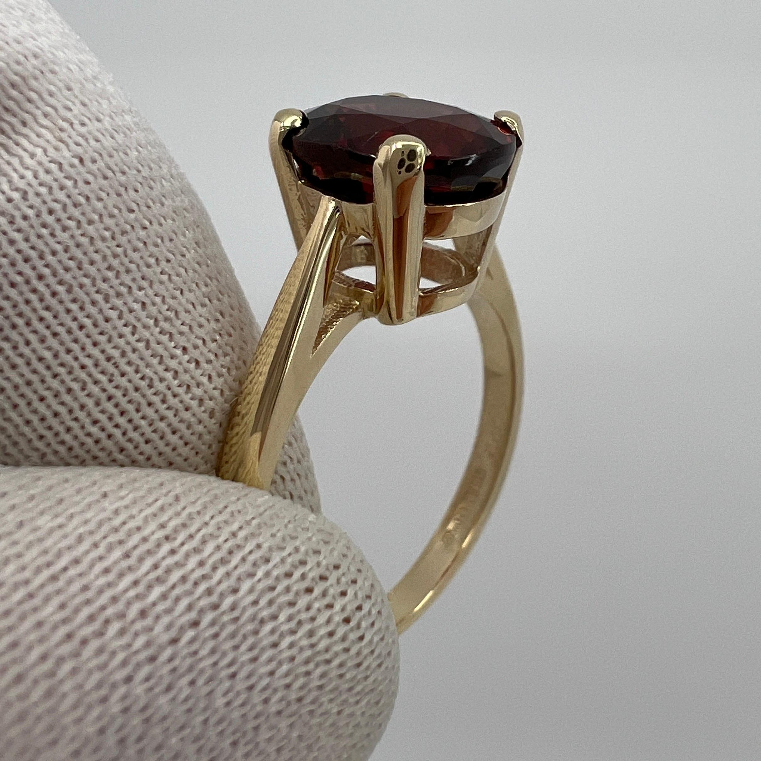 4.00ct Vivid Cherry Red Rhodolite Garnet Oval Cut Yellow Gold Solitaire Ring In New Condition In Birmingham, GB