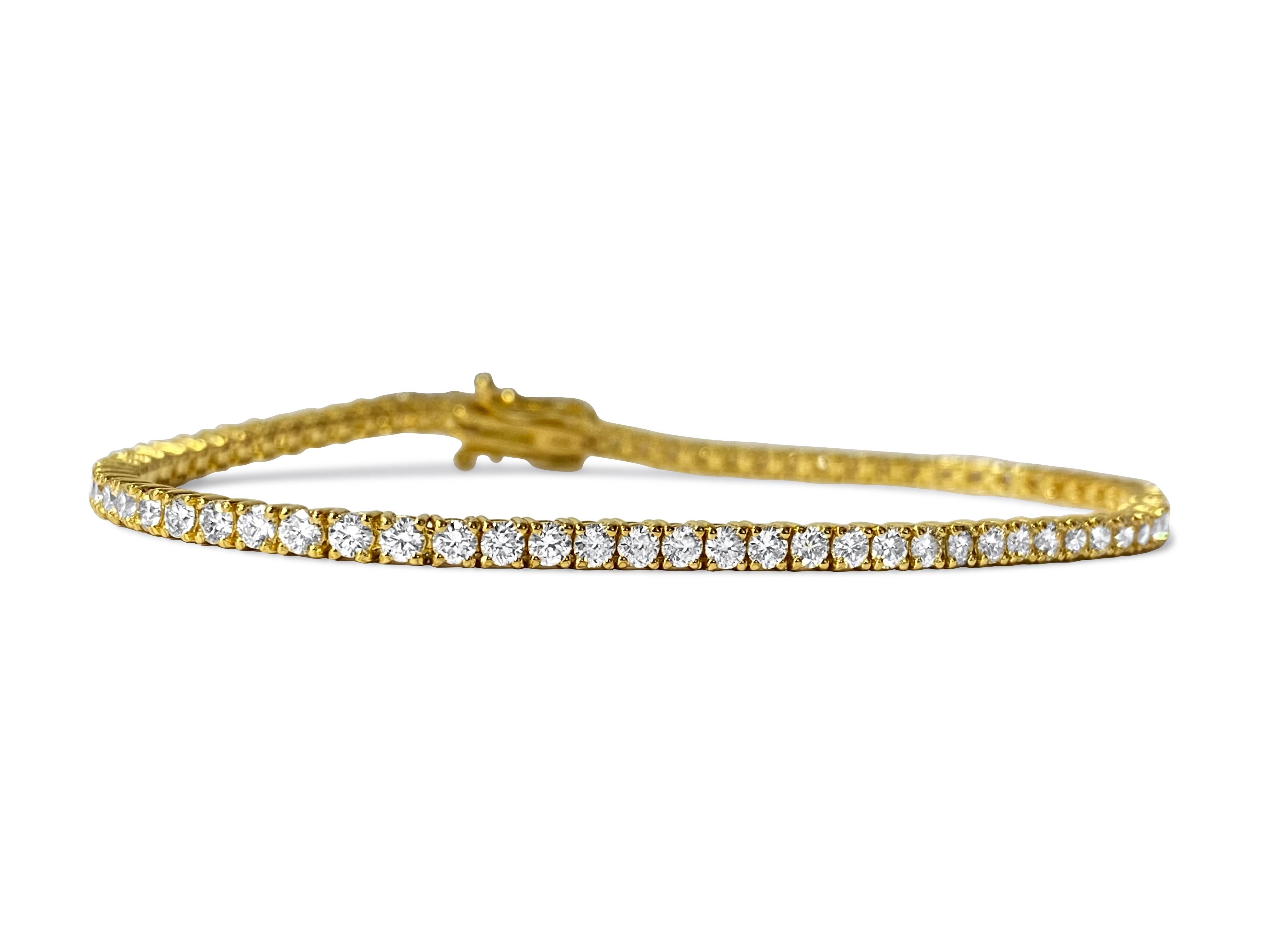 Round Cut 4.00ct VVS Diamond Tennis Bracelet in 10k Yellow Gold Unisex For Sale