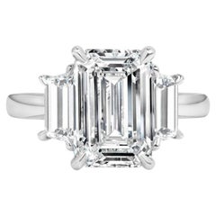 4.01 Carat Emerald Diamond Ring SI 18K Gold Modern Nobility