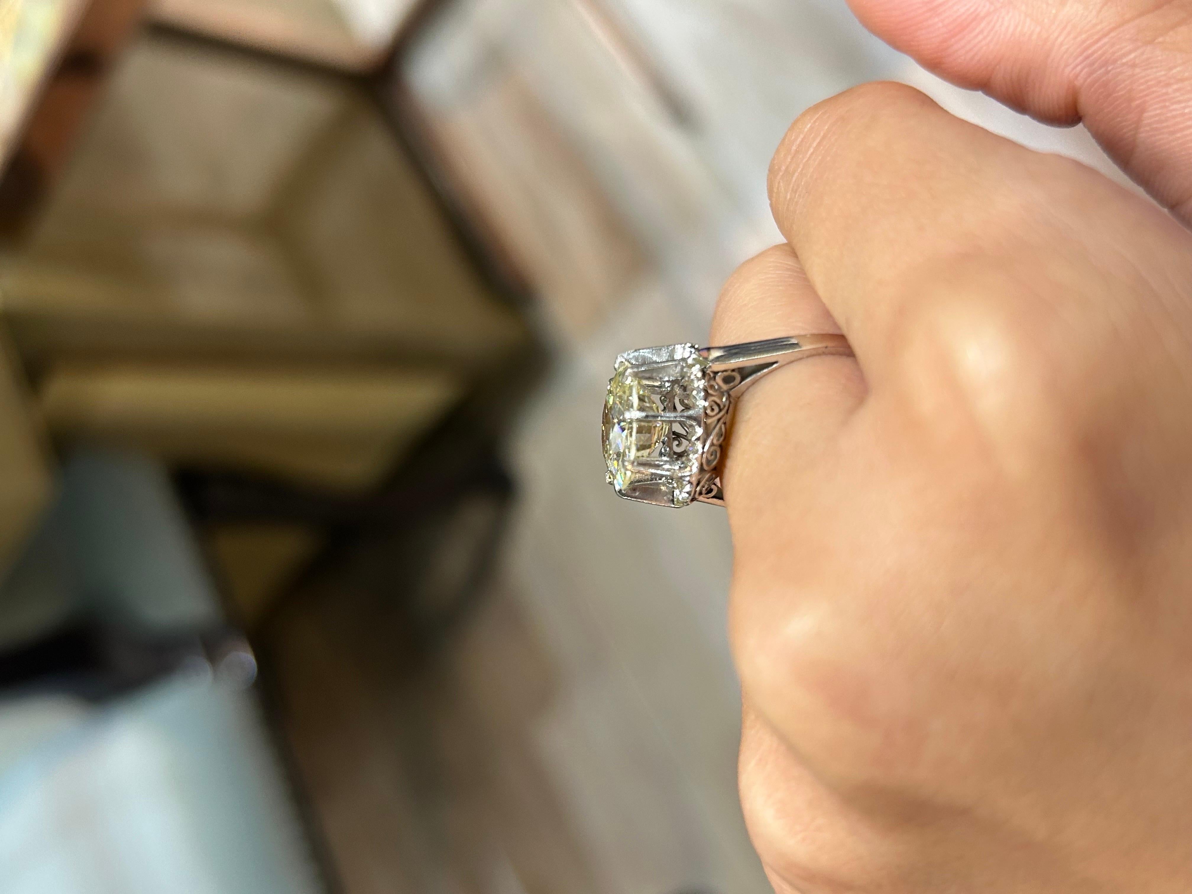 Art Deco 4.01 Carat old European Cut Diamond Ring For Sale