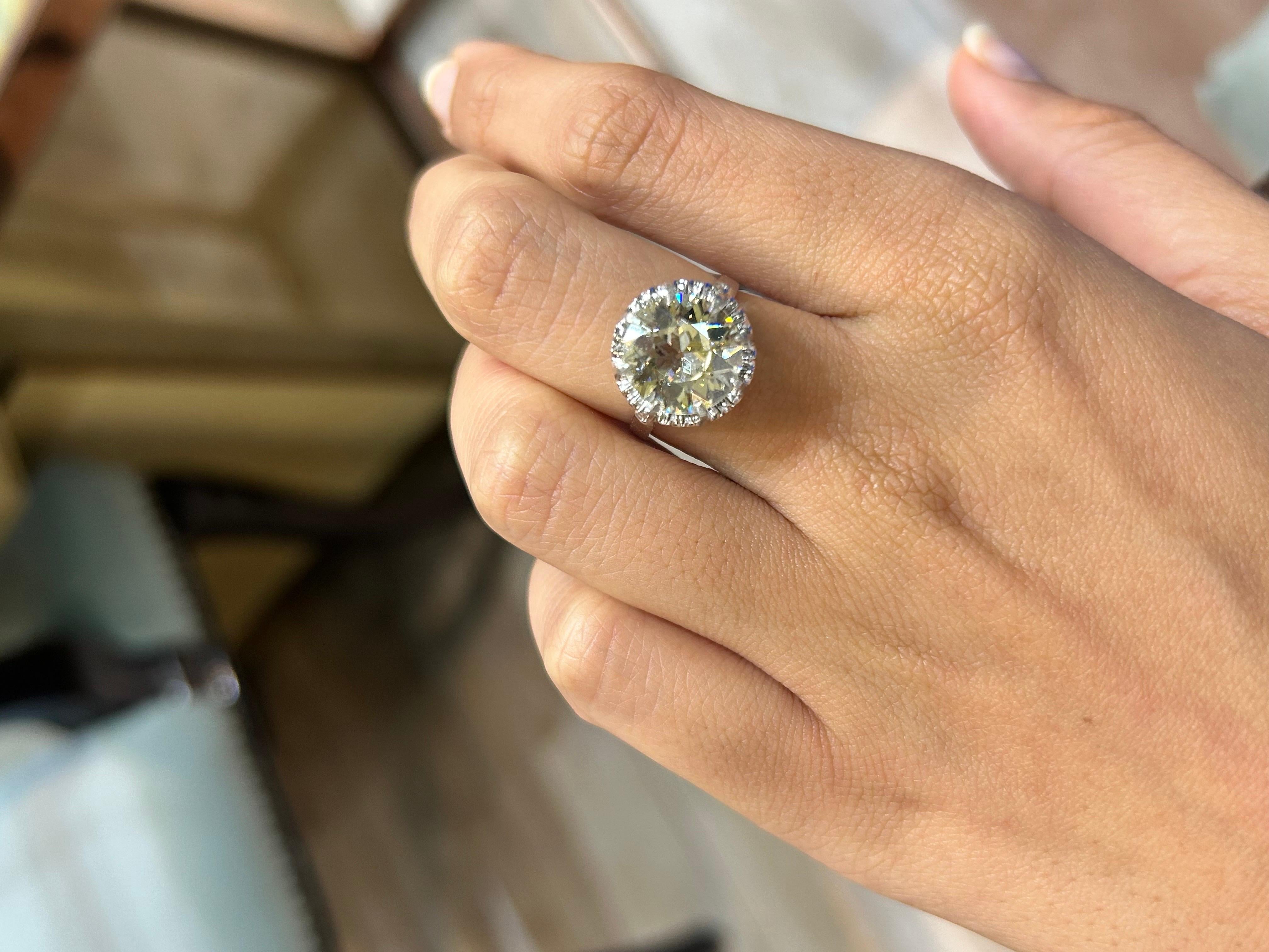 Old European Cut 4.01 Carat old European Cut Diamond Ring For Sale