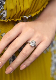 4.01 Carat Oval Diamond Ring Brilliant White 18K Gold Effortless Elegance