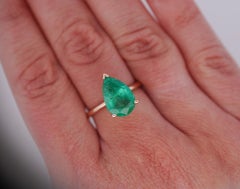 4.01 Carat Pear Cut Rich Green Emerald Solitaire 18K Rose Gold Ring