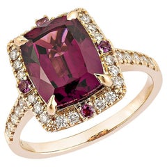 Sunita Nahata Rodolita 4.01ct. Anillo de fantasía en 18KRG con diamante blanco.