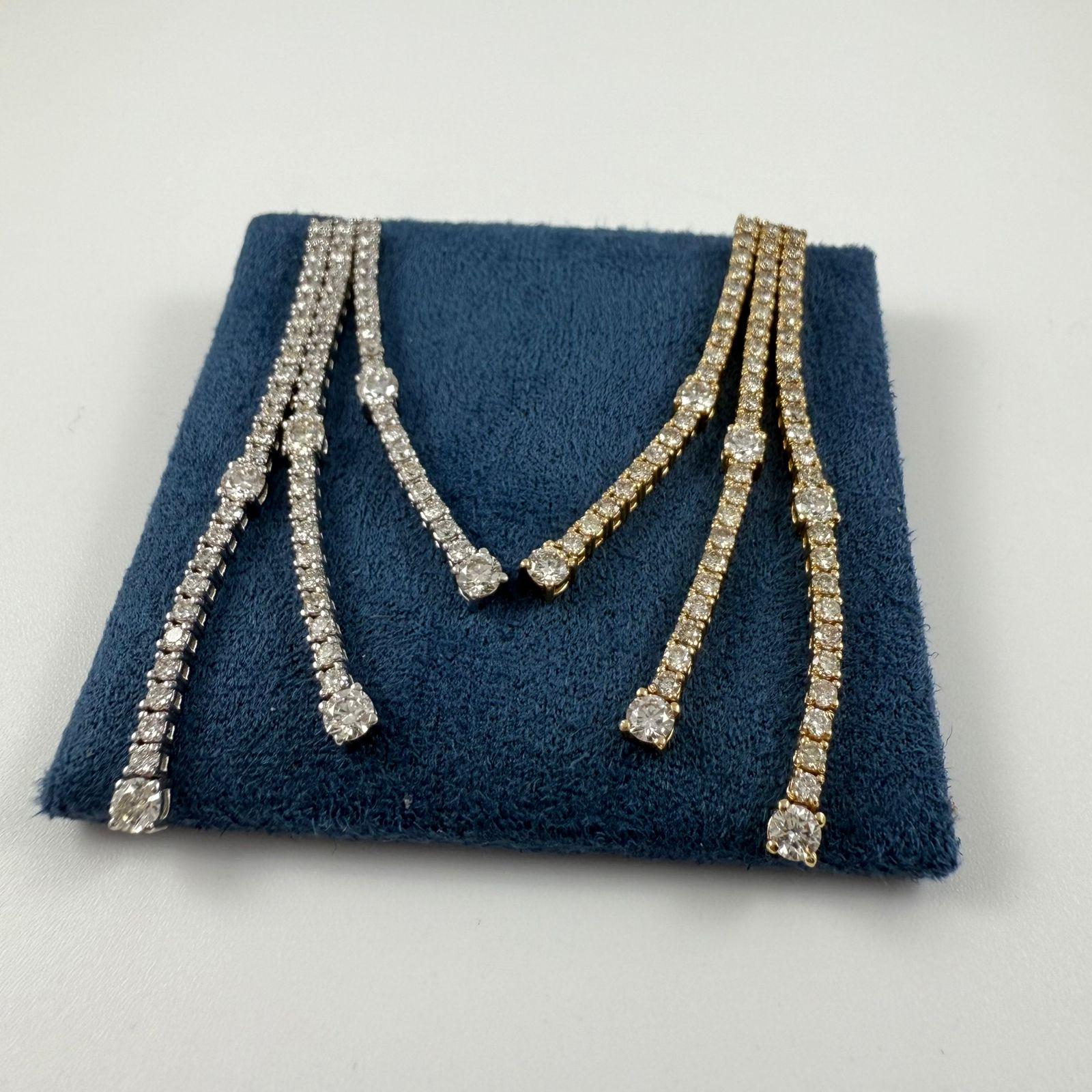 Orecchini a Stazione con Diamante a Tre File da 4,01 Carati in Oro Bianco 14K in vendita 9