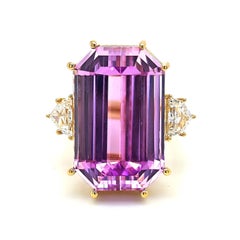40.14 Quilates Kunzita Diamante Fantasía Anillo Oro Amarillo