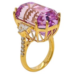 40.14 Quilates Kunzita Diamante Fantasía Anillo Oro Amarillo