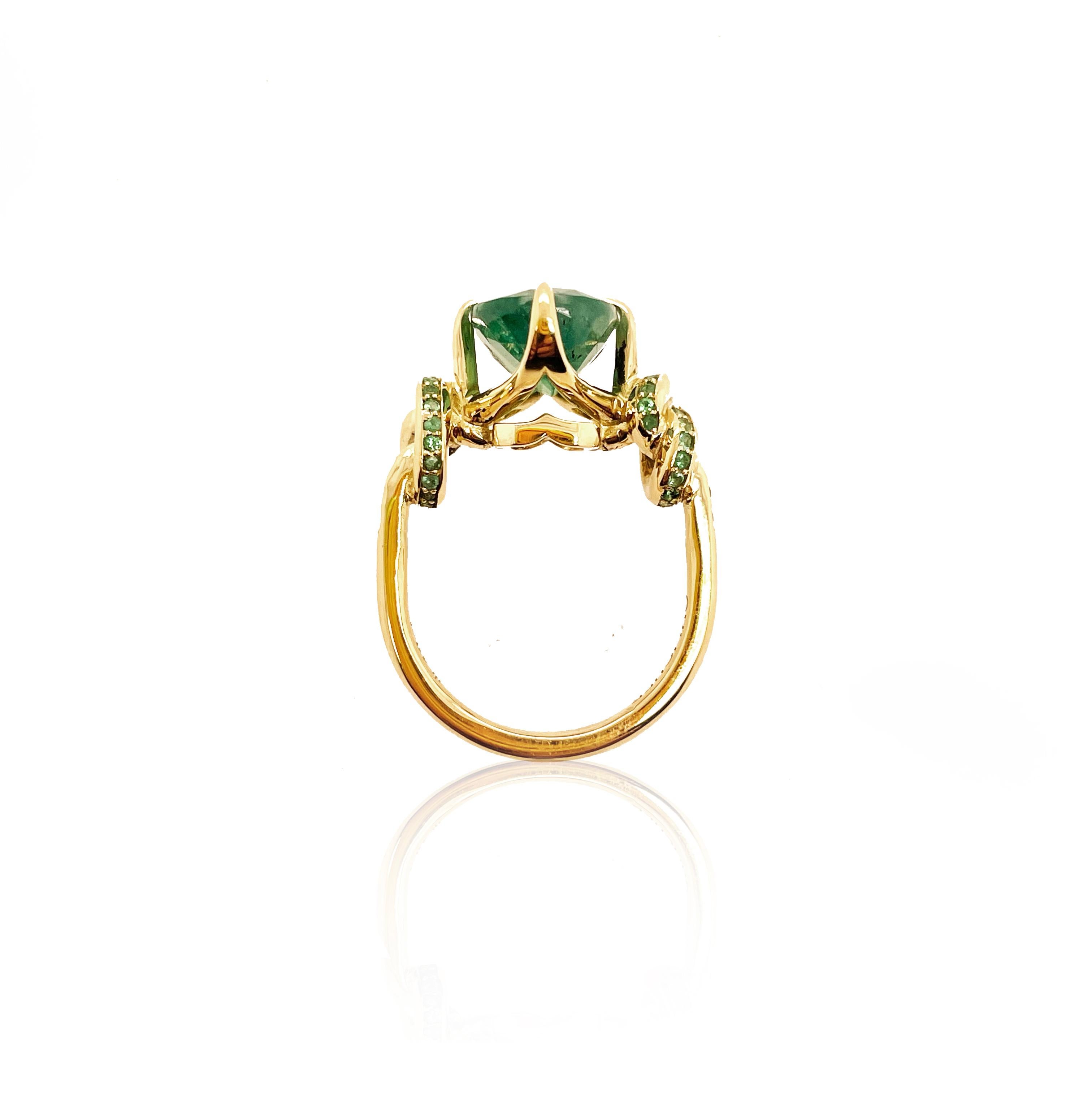 4.01ct Emerald Oval Cut Forget Me Knot Ring in 18Carat Yellow Gold with Emeralds For Sale 4