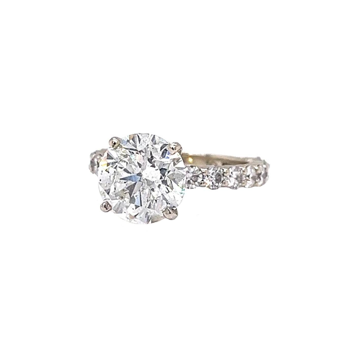 Modernist 4.01ct Natural Round Cut Diamond in 14K White Gold Si3 Clarity Pave Diamond Ring For Sale