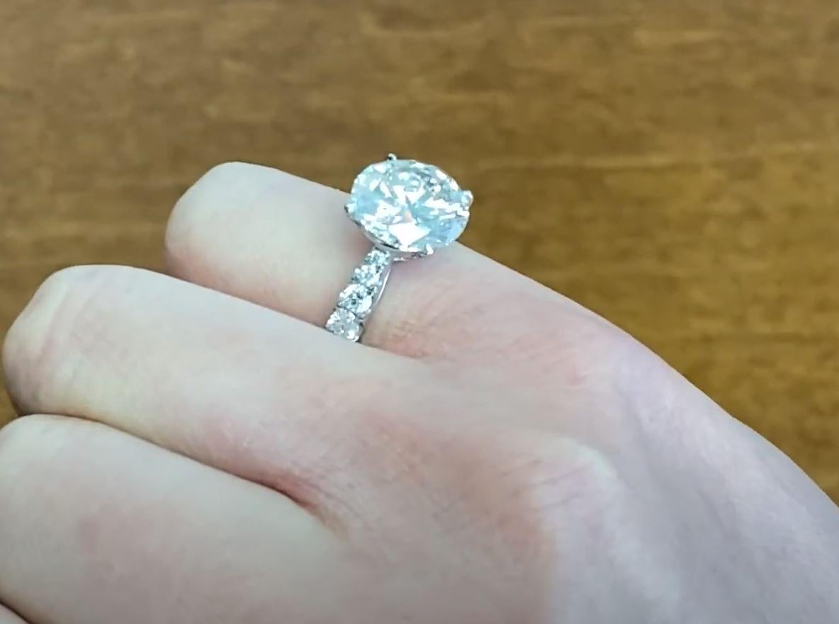 Women's 4.01ct Round Brilliant Cut Diamond Engagement Ring, Platinum For Sale