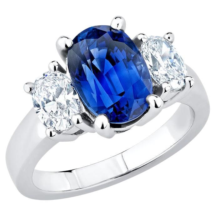 4.01ct Sapphire and Diamond 3-Stone Ring For Sale