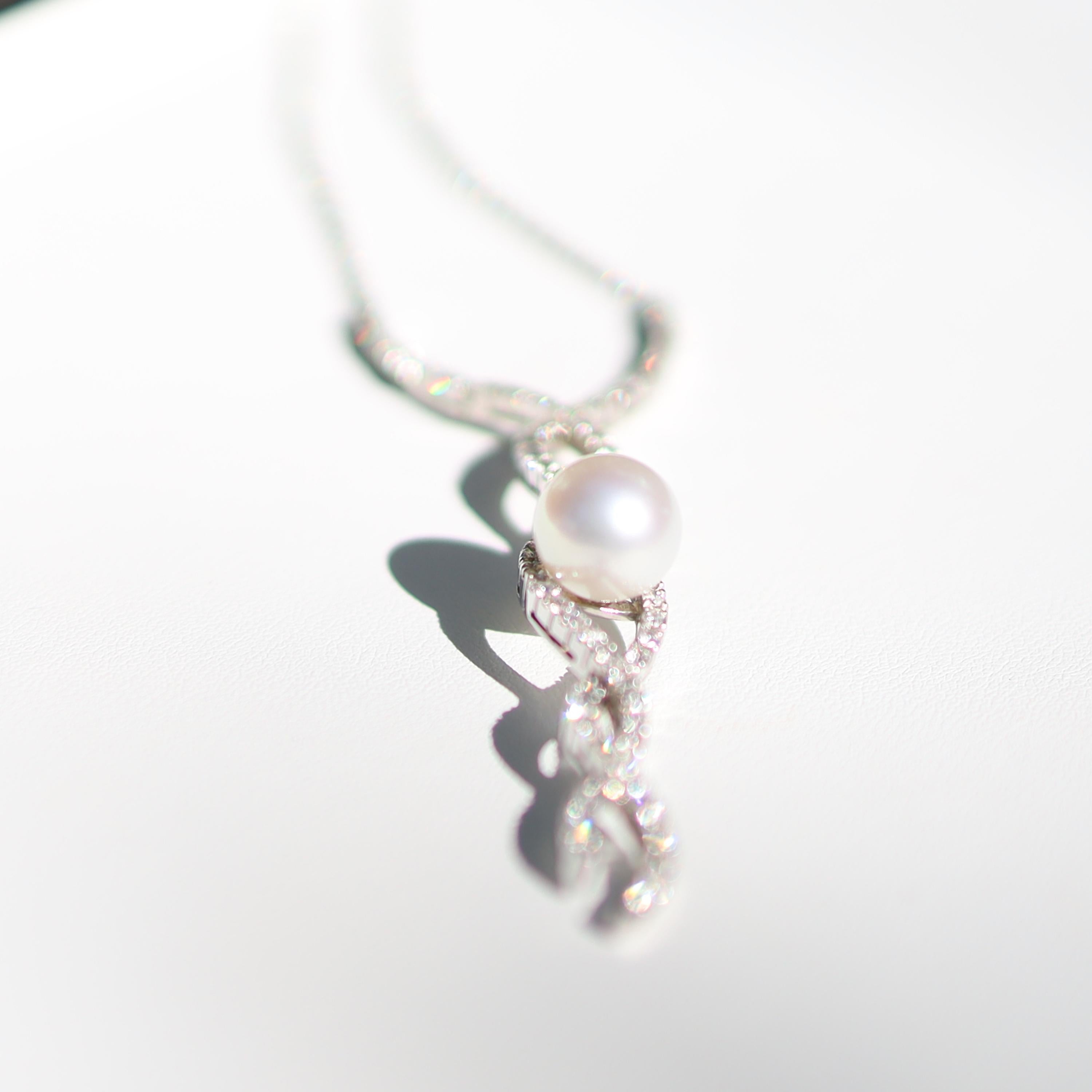 4.01 Karat Diamond 18 Karat White Gold Pearl Necklace im Zustand „Neu“ im Angebot in Newstead, QLD