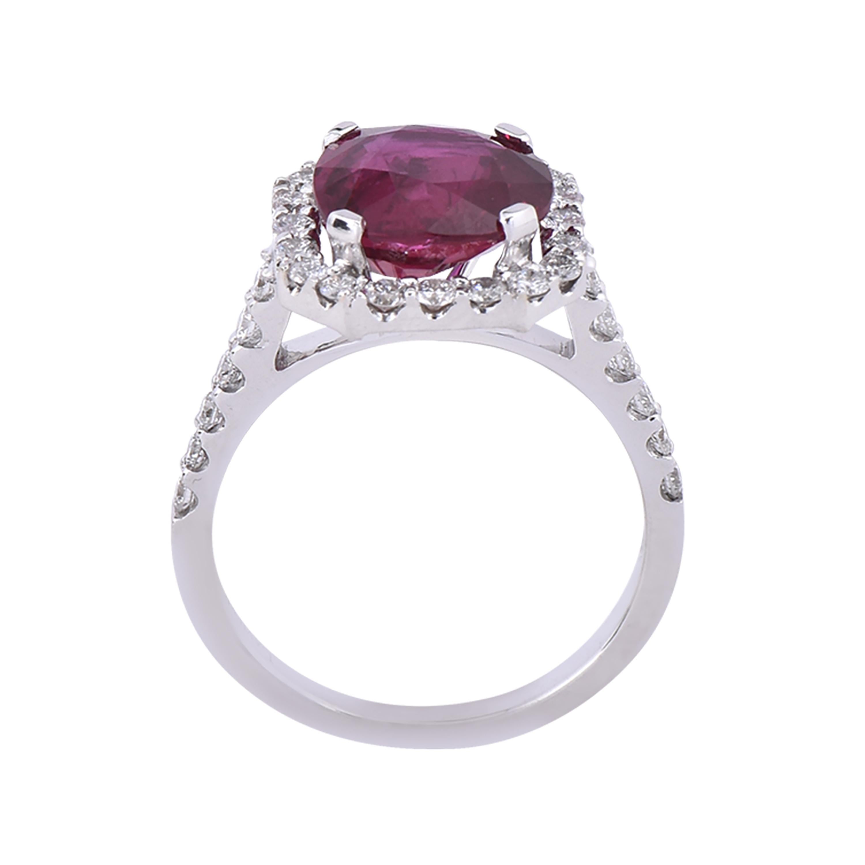 Modern Laviere 4.02 Carat Burmese Ruby and Diamond Ring For Sale