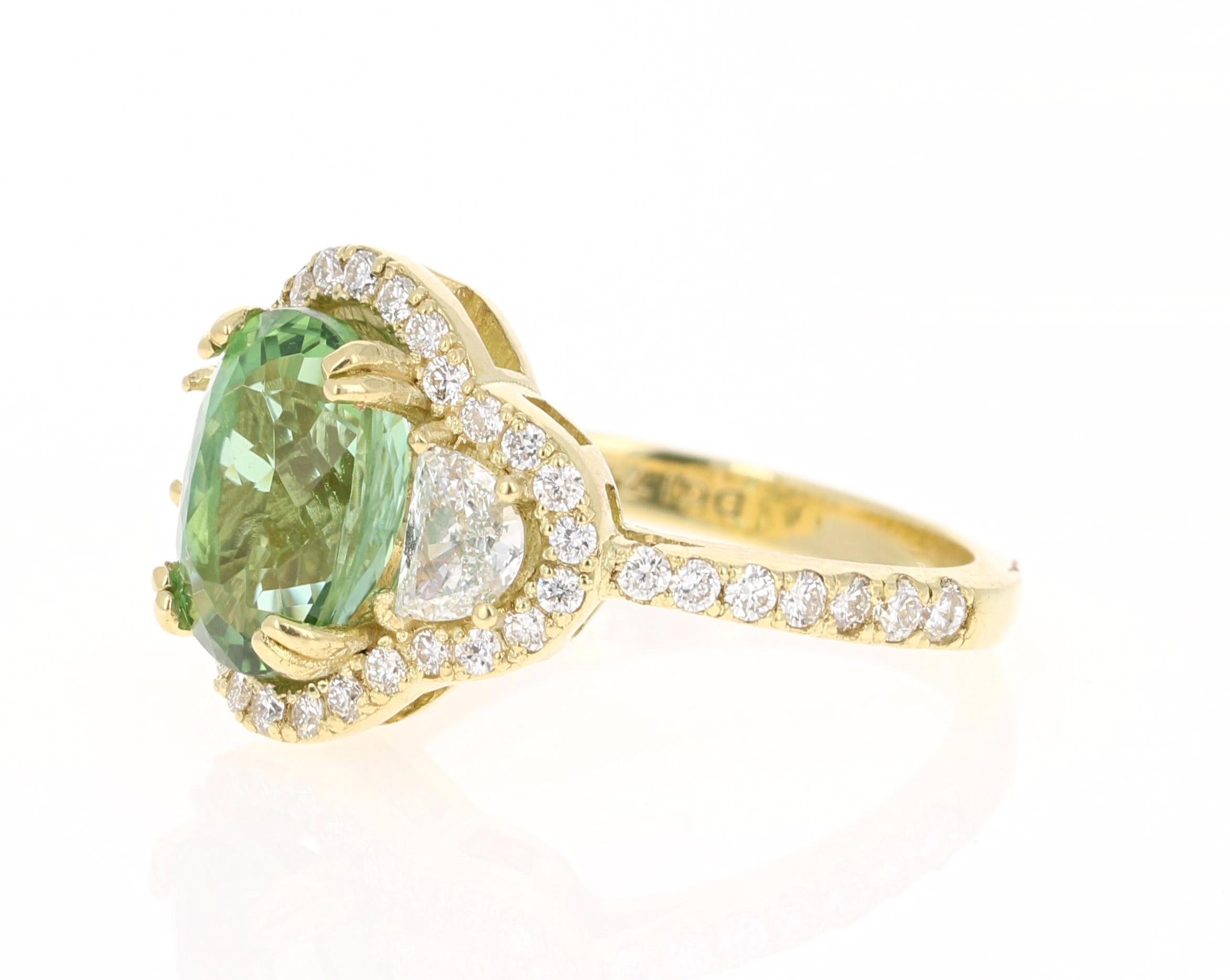 Modern 4.02 Carat Green Tourmaline Diamond 18 Karat Yellow Gold Engagement Ring