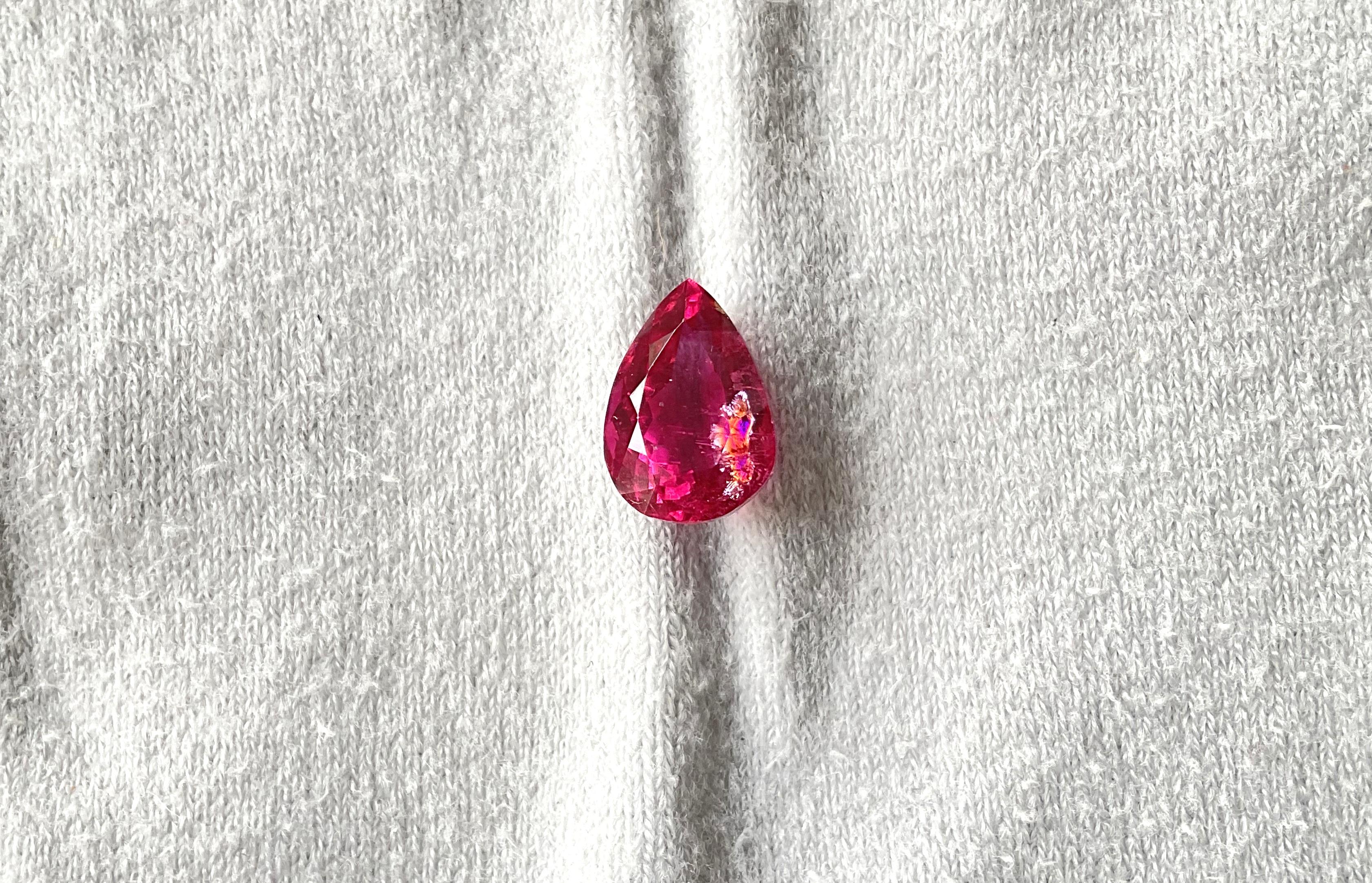 4.02 Carat Hot Pink Rubellite Tourmaline pear cut stone fine jewelry Natural Gem For Sale 3
