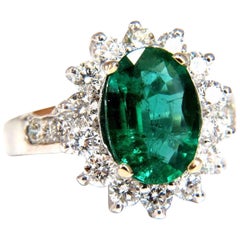4.02 Carat Nature Emerald Oval Diamond Cocktail Halo Ring 18 Karat G/Vs*