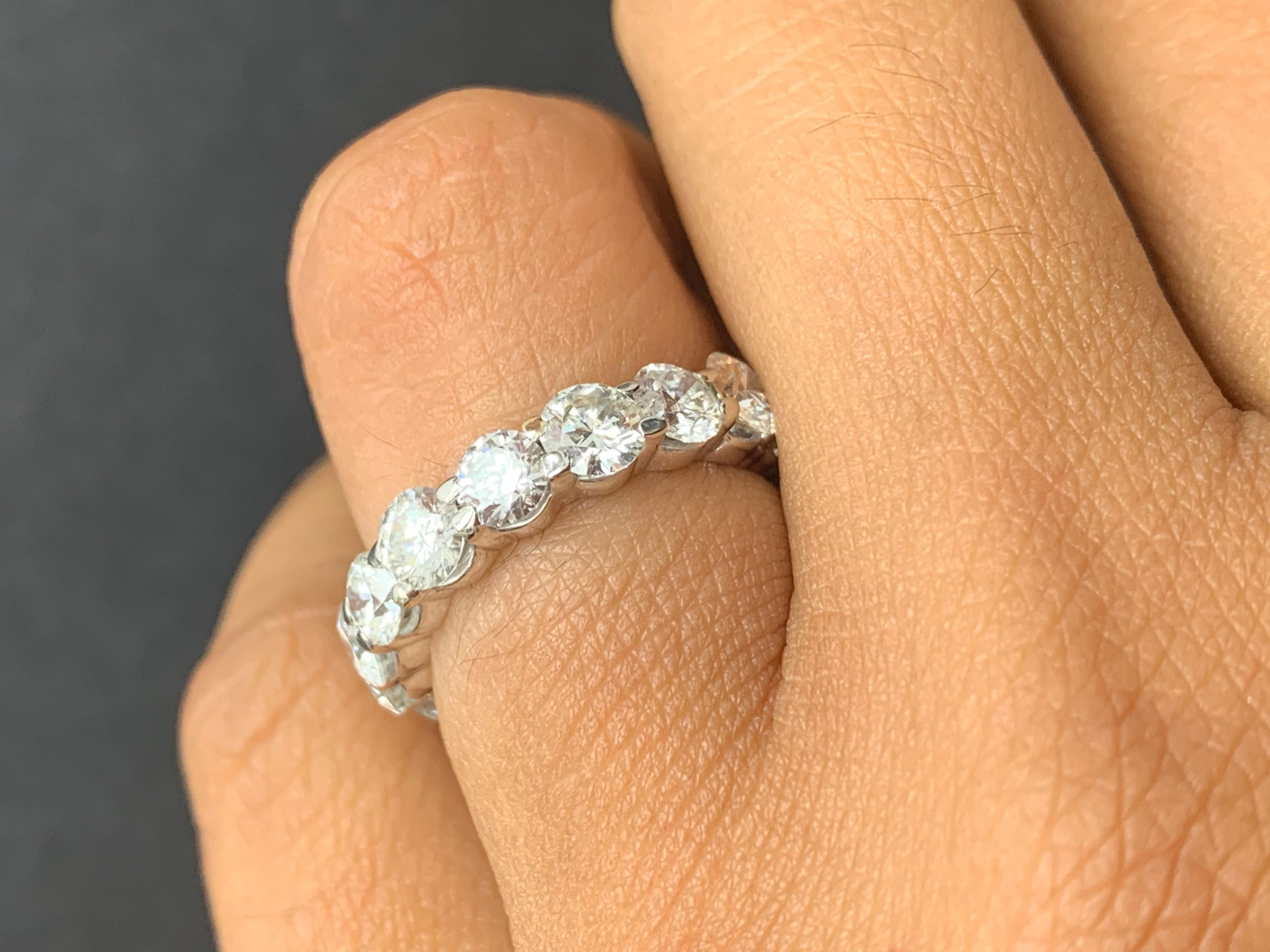 4.02 Carat Round Wedding Band in 14K White Gold For Sale 5