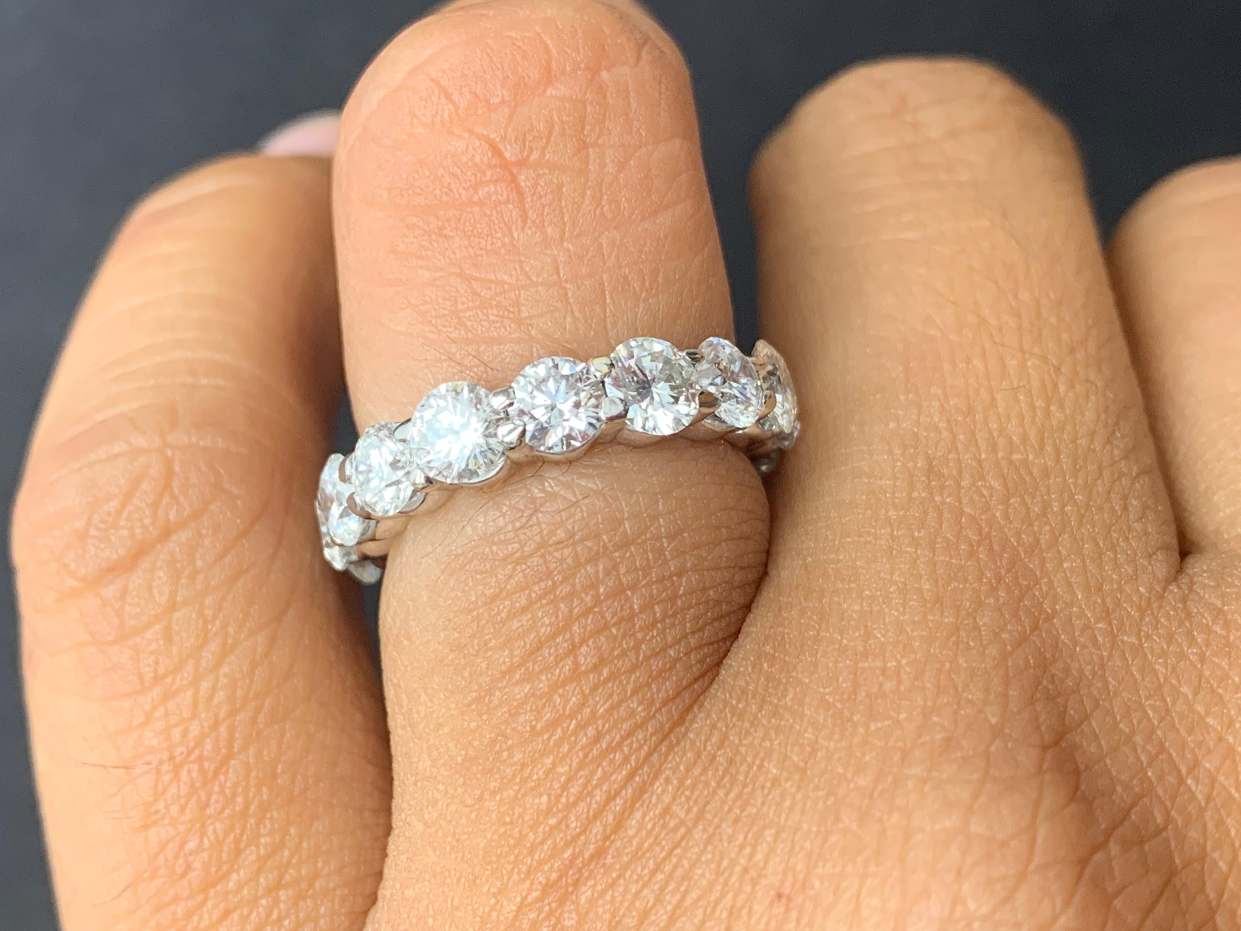 4.02 Carat Round Wedding Band in 14K White Gold For Sale 6