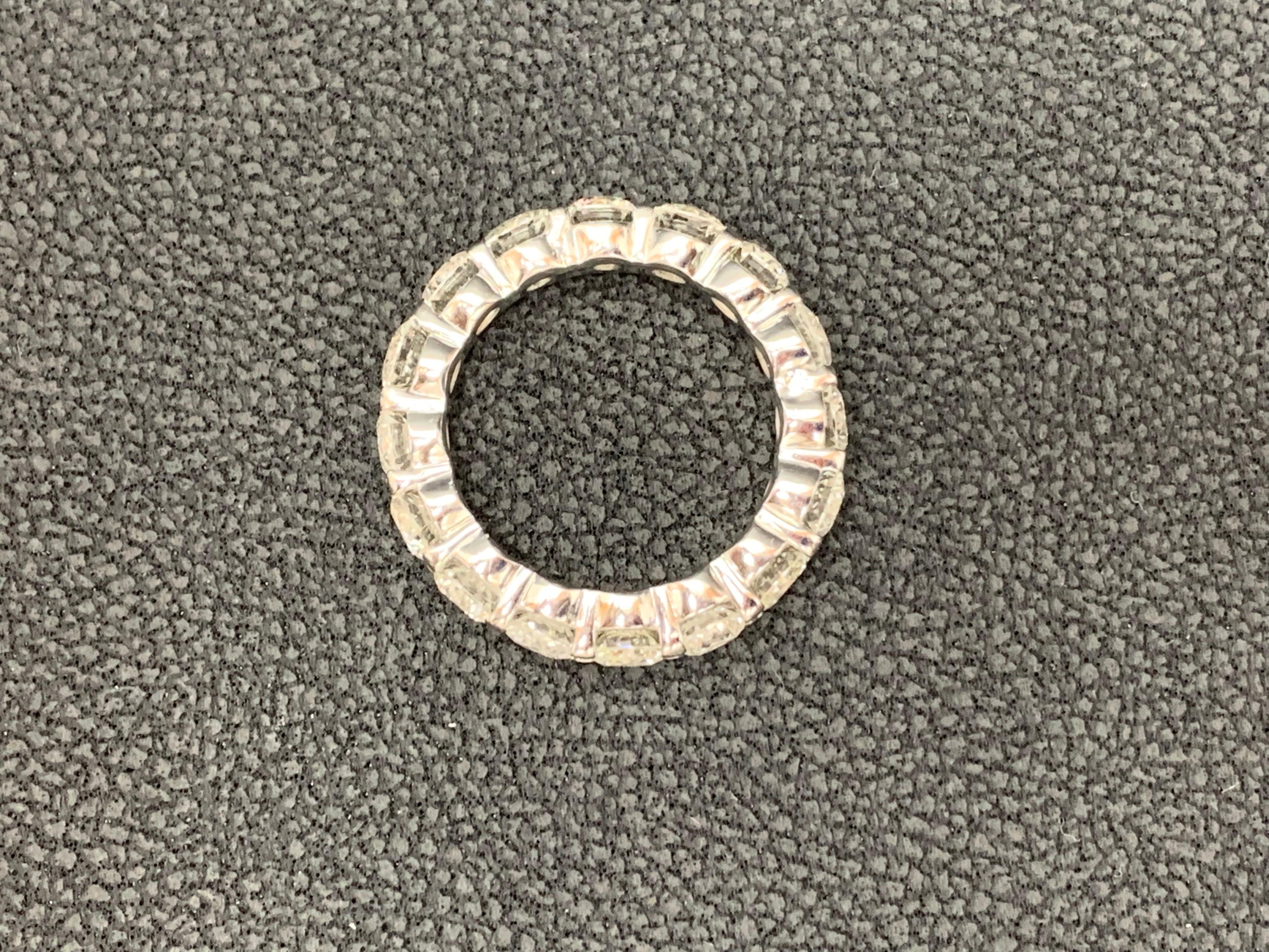 Taille ronde Alliance ronde en or blanc 14 carats avec diamants de 4,02 carats en vente