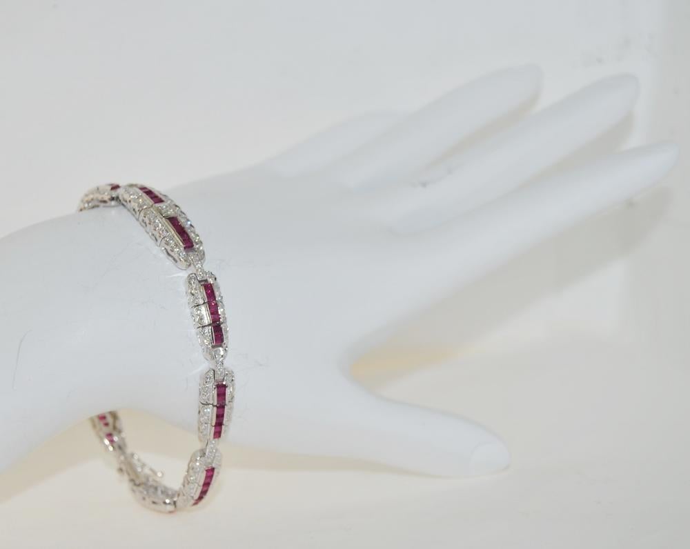4.02 Carat Ruby Bracelet with Diamonds in 18 Karat White Gold In New Condition For Sale In Los Angeles, CA