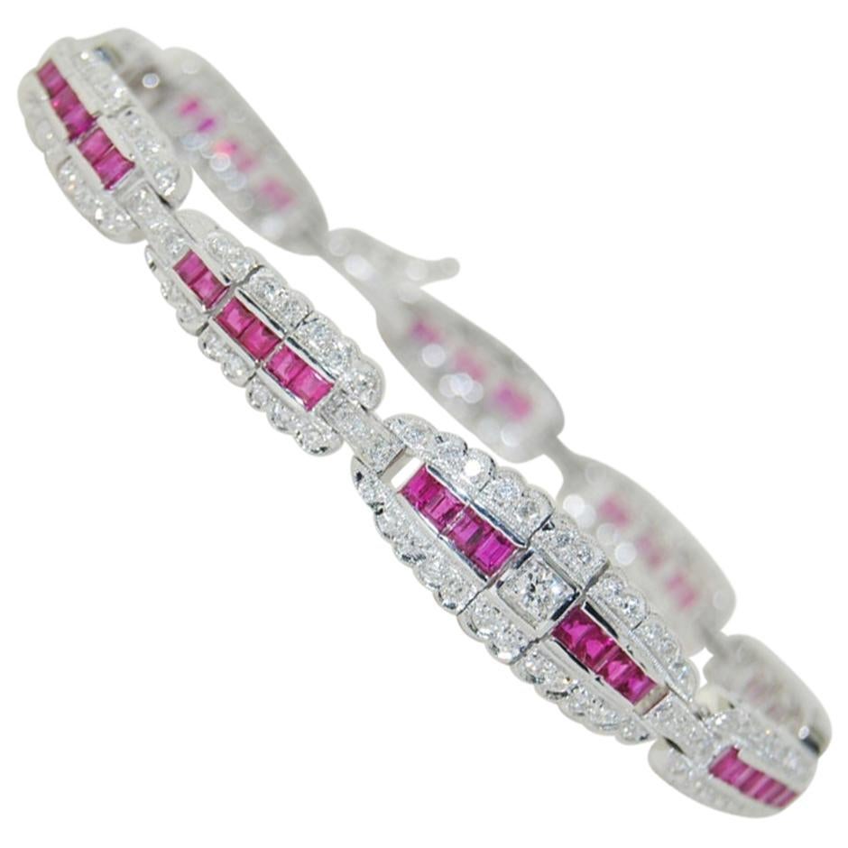 4.02 Carat Ruby Bracelet with Diamonds in 18 Karat White Gold For Sale