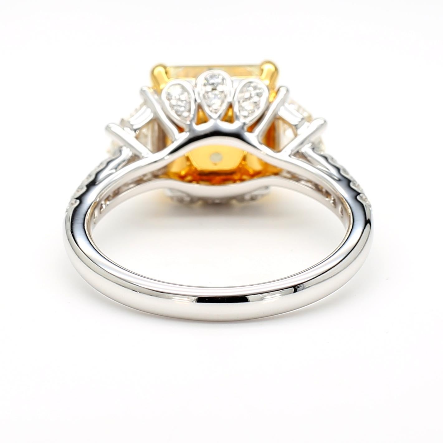 Women's 4.02 Carat Yellow Diamond Square Radiant Cut *Three Stone Ring* VS1 18k Gold For Sale