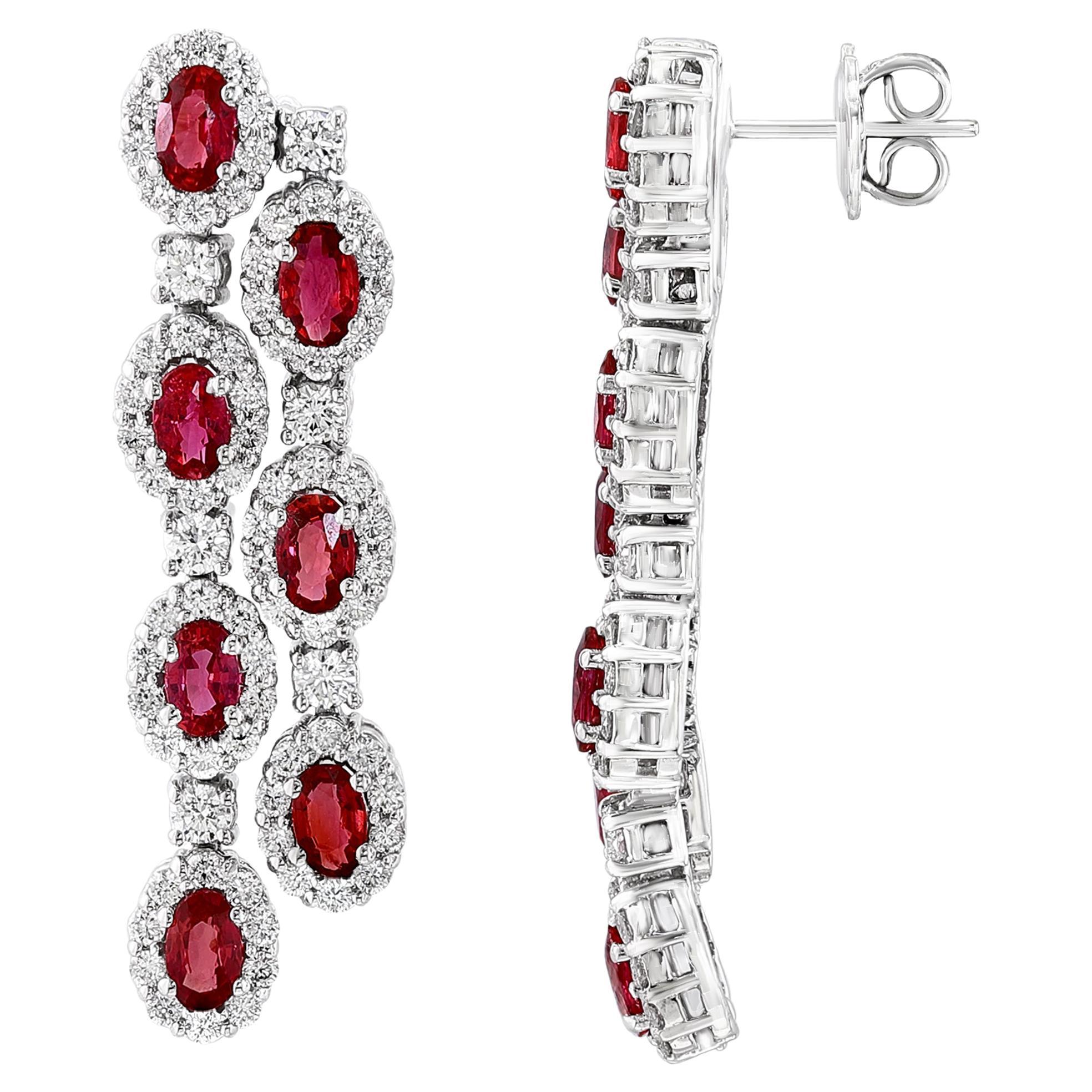Boucles d'oreilles pendantes en or blanc 14K avec rubis ovale et diamants de 4,02 carats