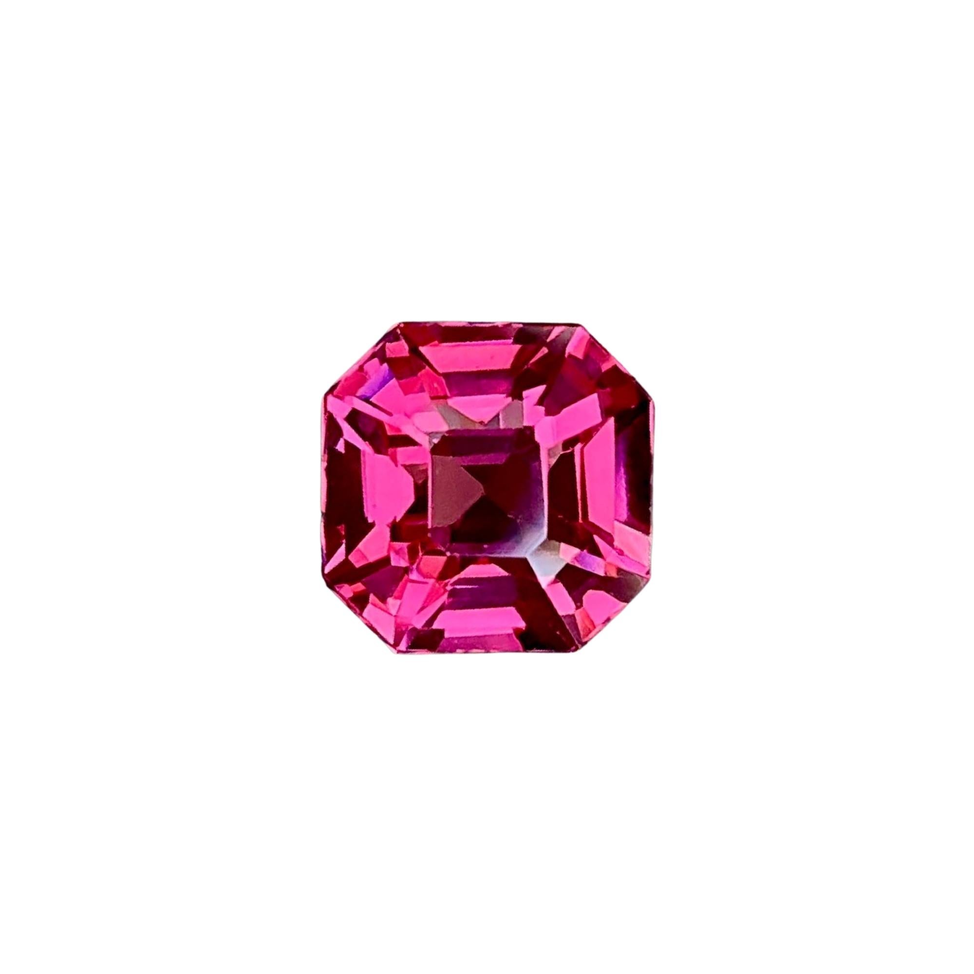 4.02 carats Pinkish Red Garnet Asscher Cut Natural African Gemstone For Sale 2