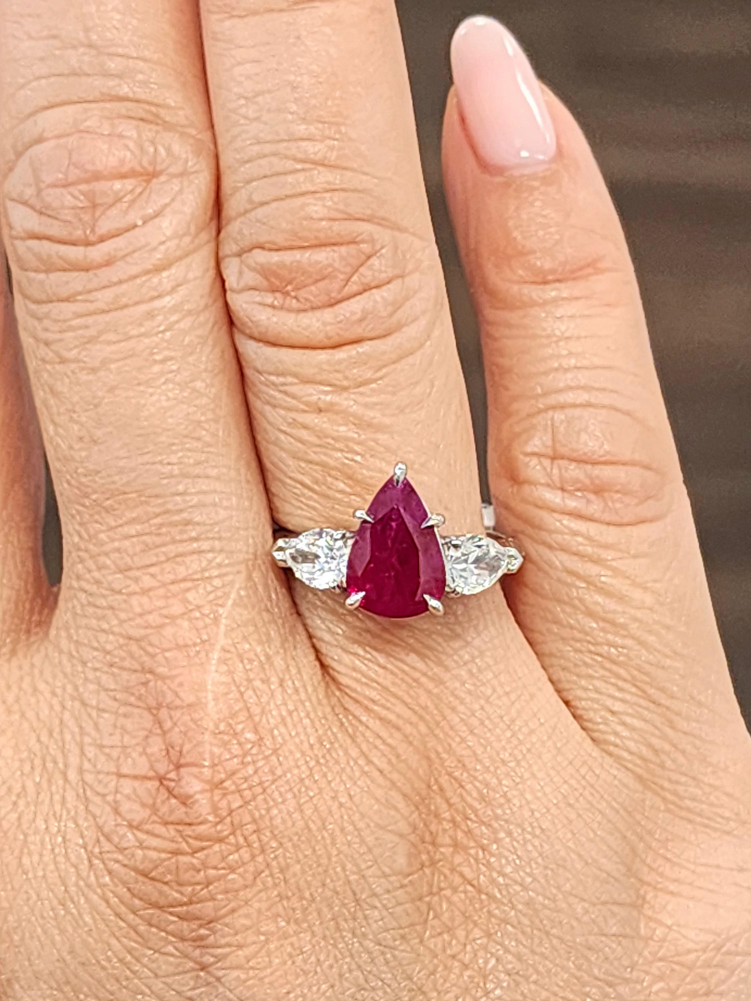 4,02 Karat GIA-zertifizierter natürlicher Rubin & GIA-zertifizierter Diamantring (Tropfenschliff) im Angebot