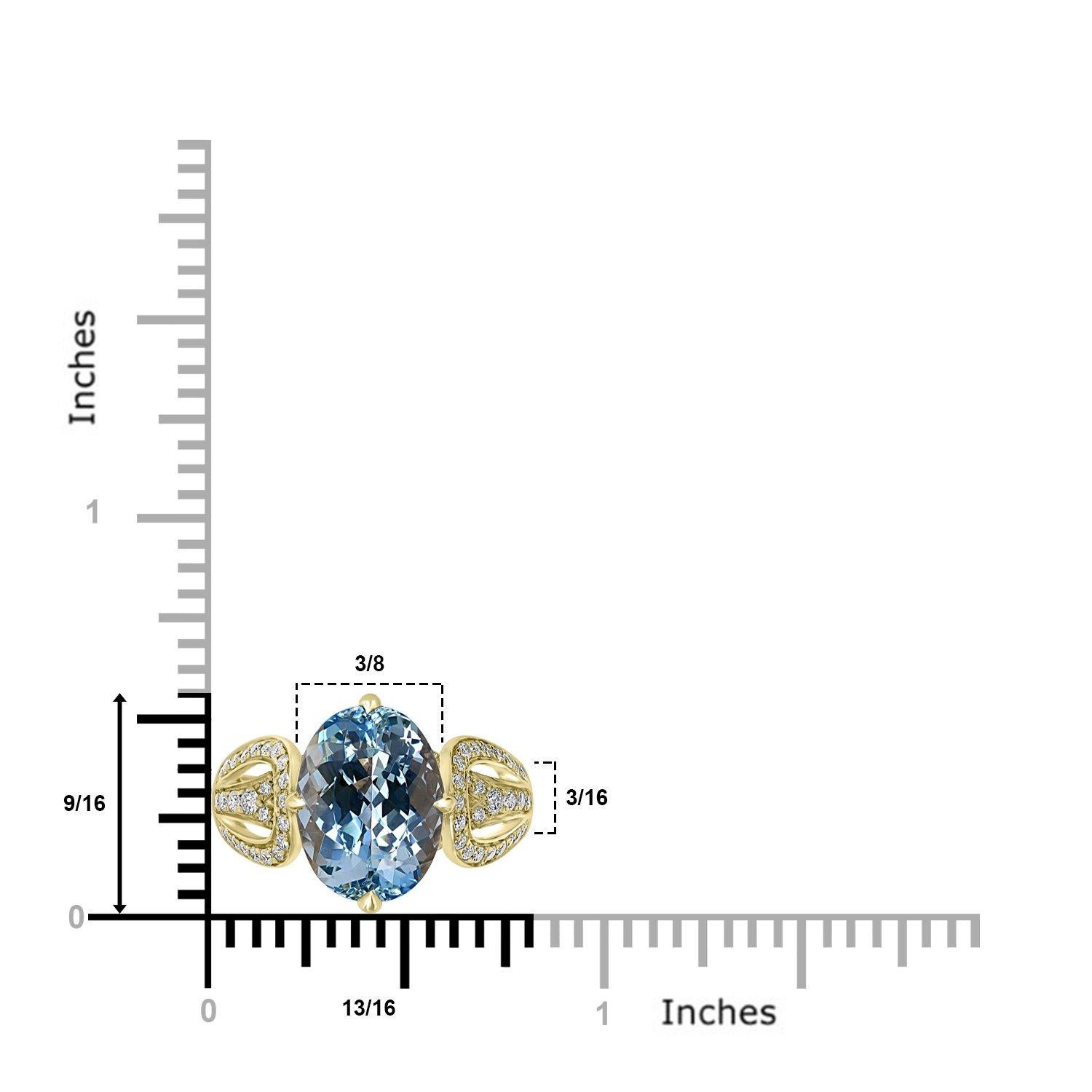 Oval Cut 4.02ct Aquamarine Ring with 0.3Tct Diamonds Set in 14K Yellow Gold For Sale