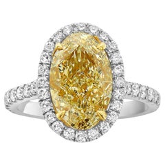 4.02ct Light Yellow Oval VS2 GIA Ring