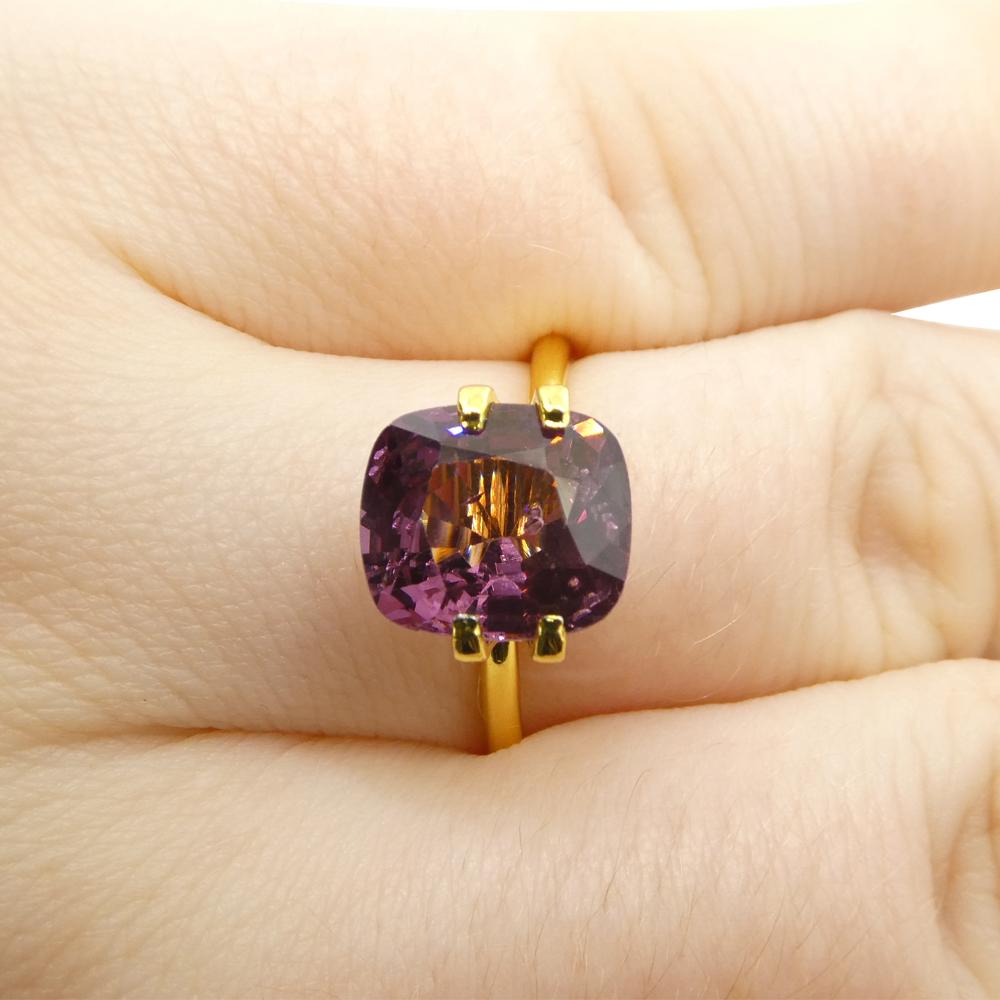 Spinello rosa-violaceo rettangolare a cuscino da 4,02ct dalla Birmania in vendita 6