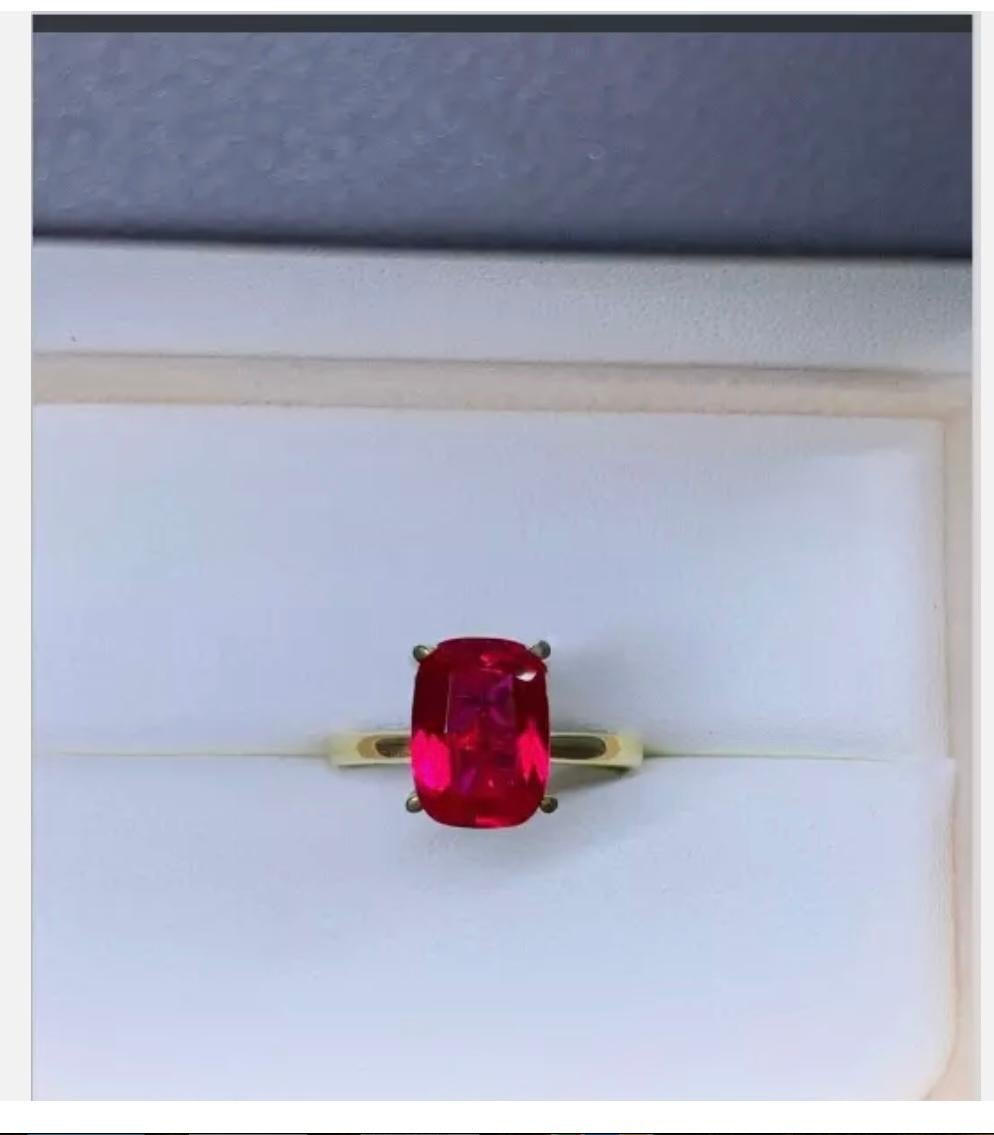 Women's 4.02ct Ruby Lab Grown Solitaire Engagement Ring 18ct Yellow Gold For Sale