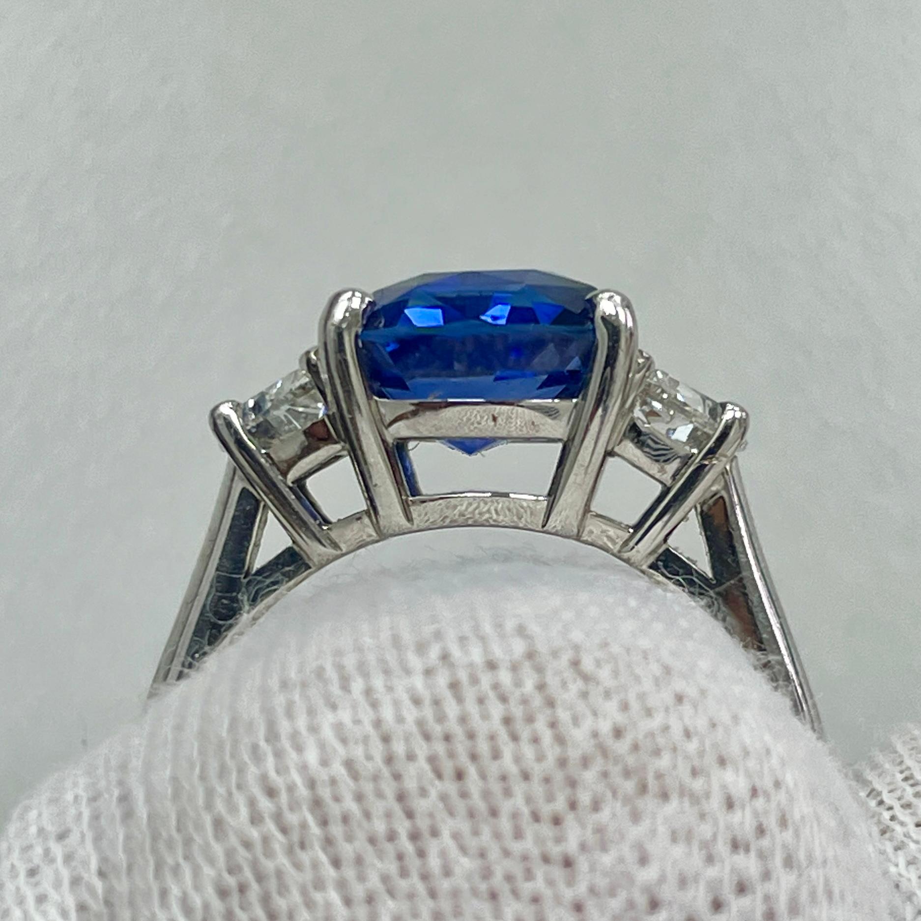 Cushion Cut 4.03 Carat Sapphire & Diamond White Gold Ring 'AGL Certified' For Sale