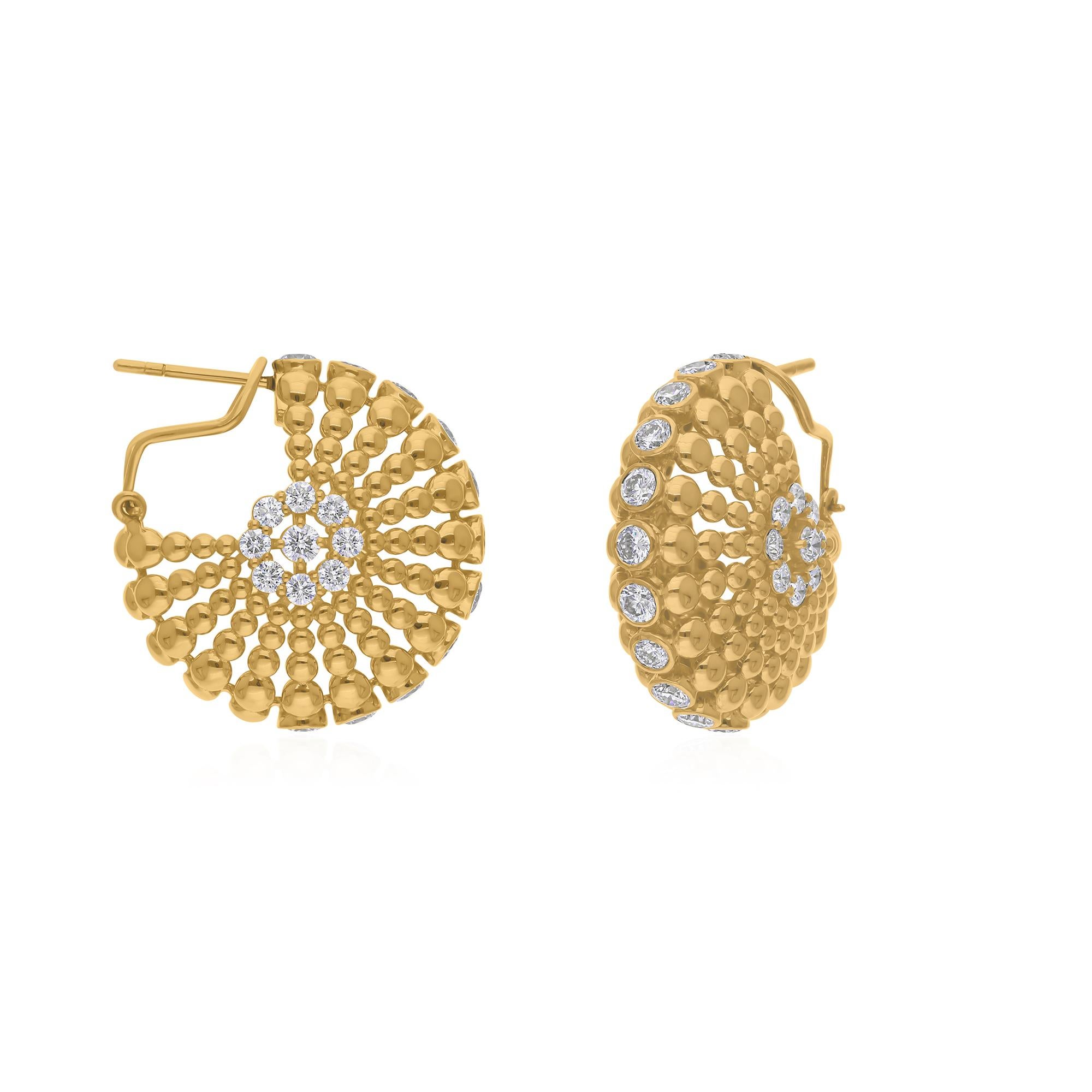 4,03 Karat SI/H Diamant-Creolen aus 14 Karat Gelbgold mit rundem Brillantschliff (Moderne) im Angebot