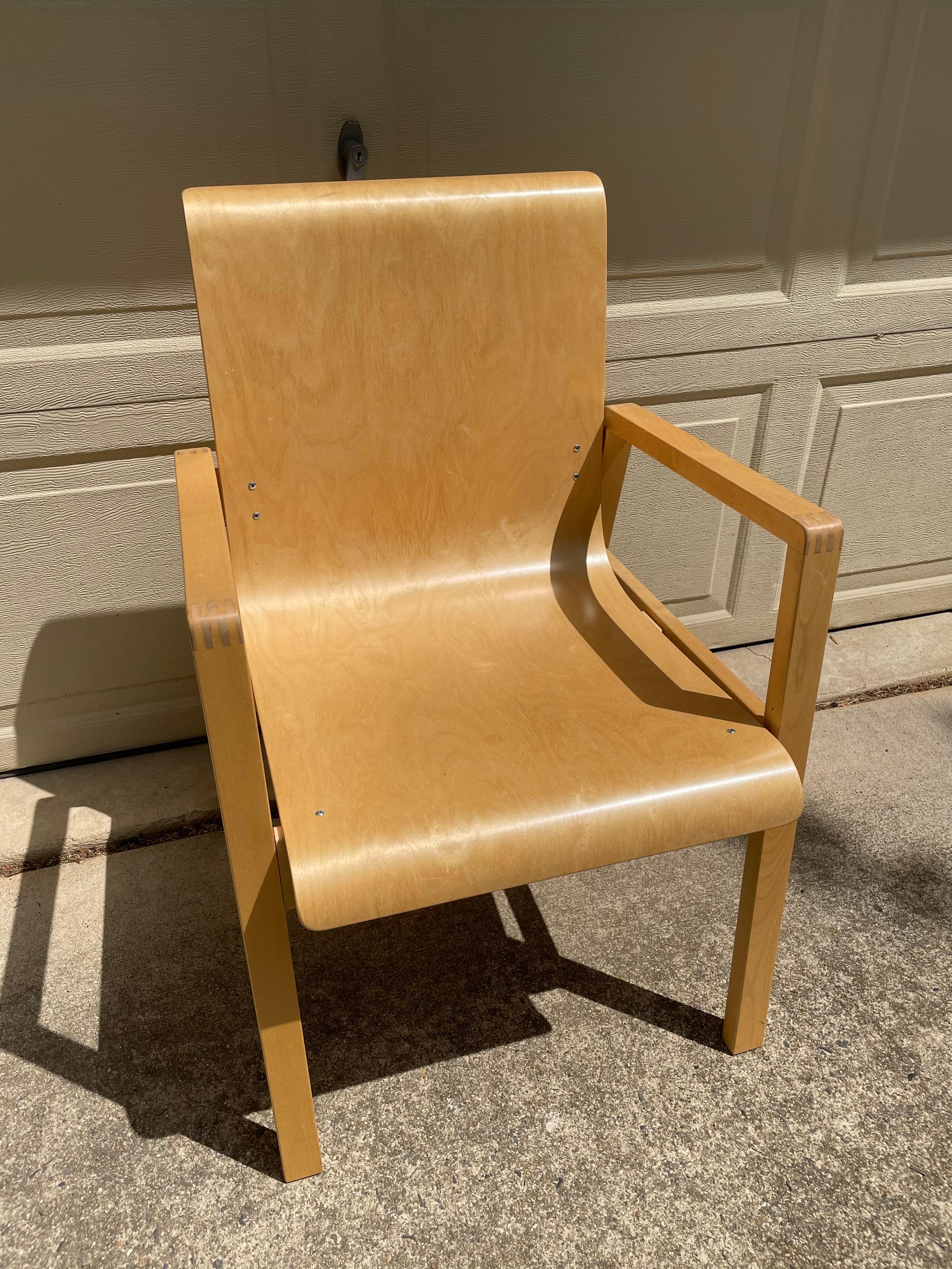 403 Hallway Chair for Artek by Alvar Aalto 4