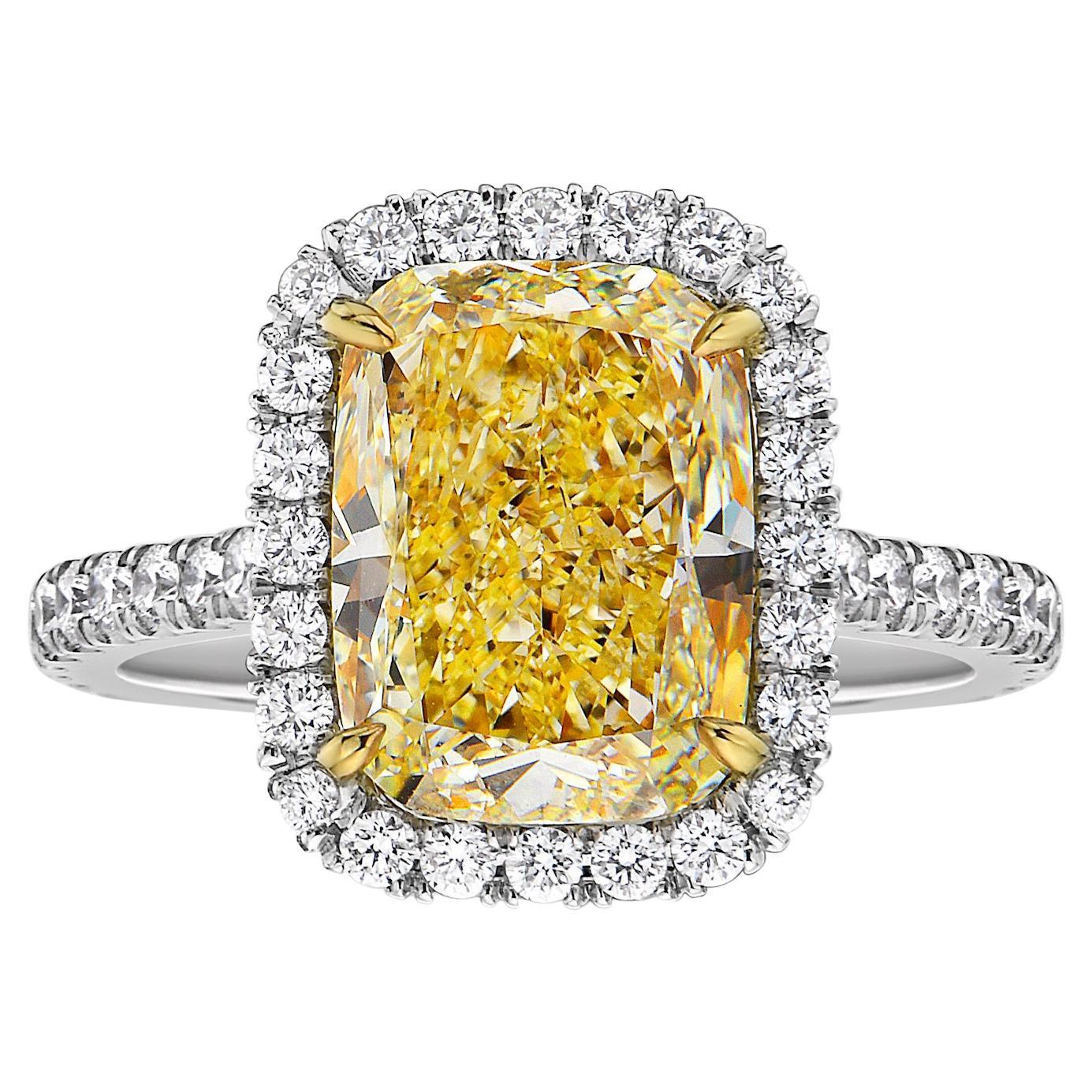 4 Carat GIA Yellow Radiant Diamond Ring For Sale