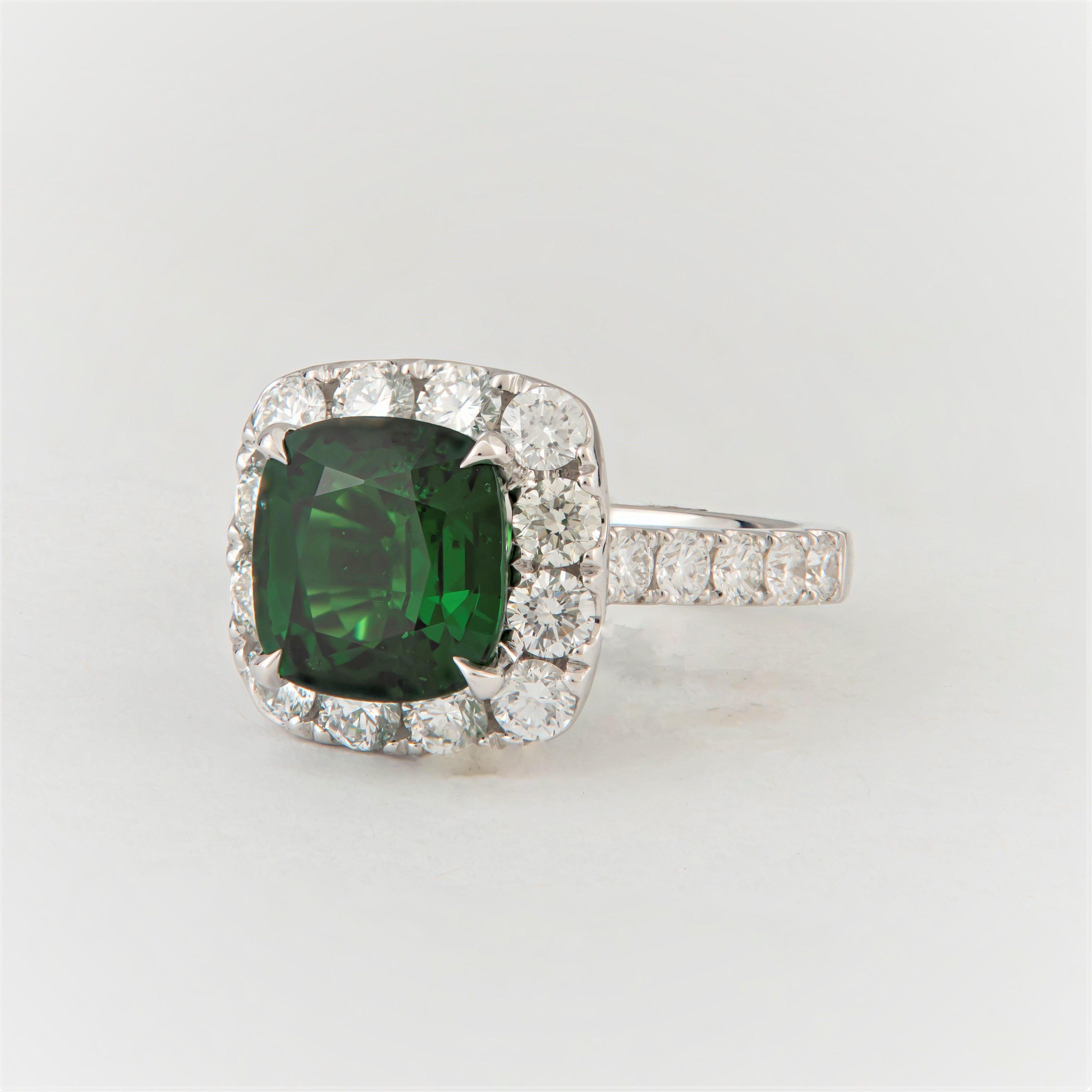 4.04 Carat Cushion Mixed Cut Natural Grossular Tsavorite Garnet 'AGL' Ring, 18K In New Condition In Houston, TX