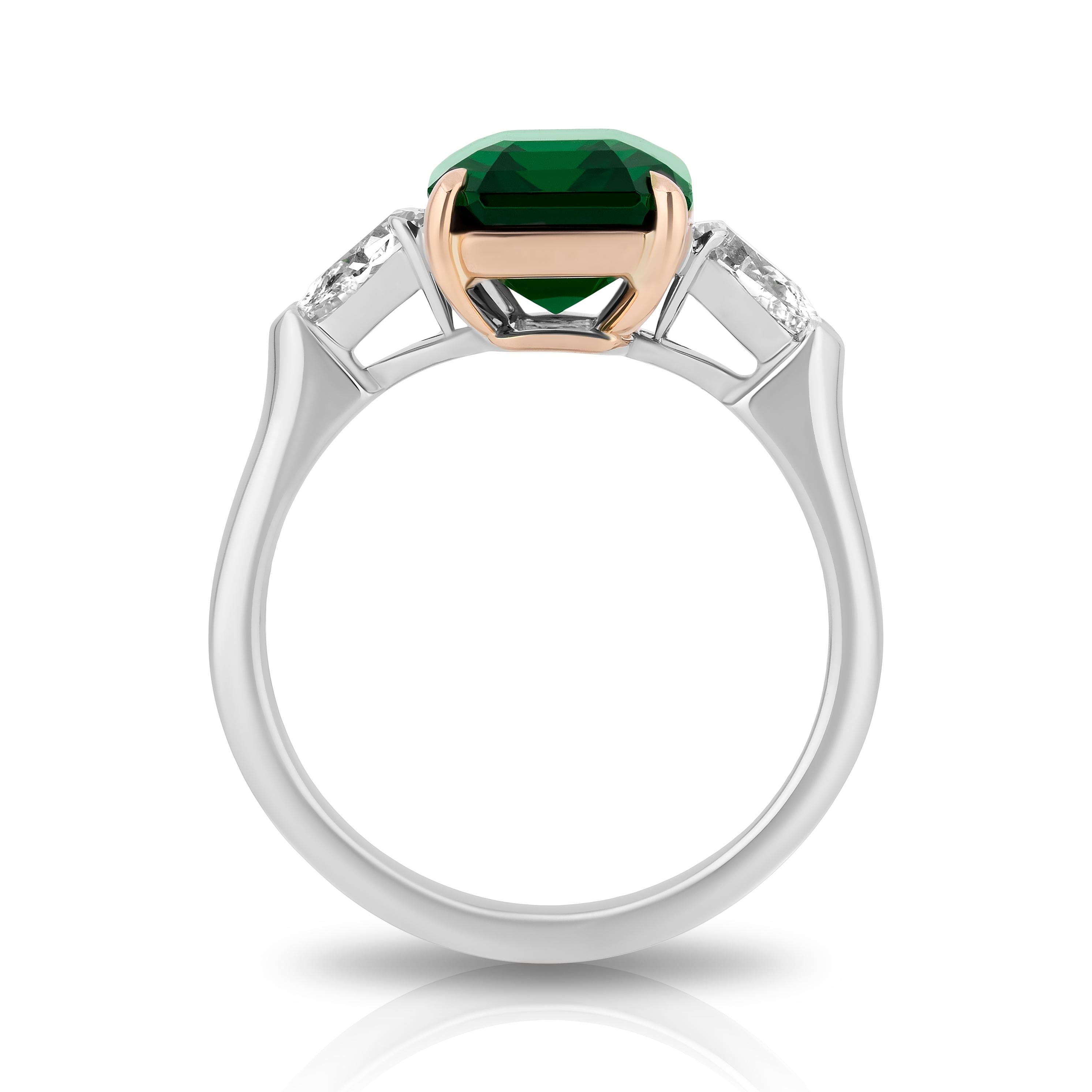 4.04 Carat Emerald Cut Green Tsavorite and Diamond Platinum Ring In New Condition For Sale In New York, NY