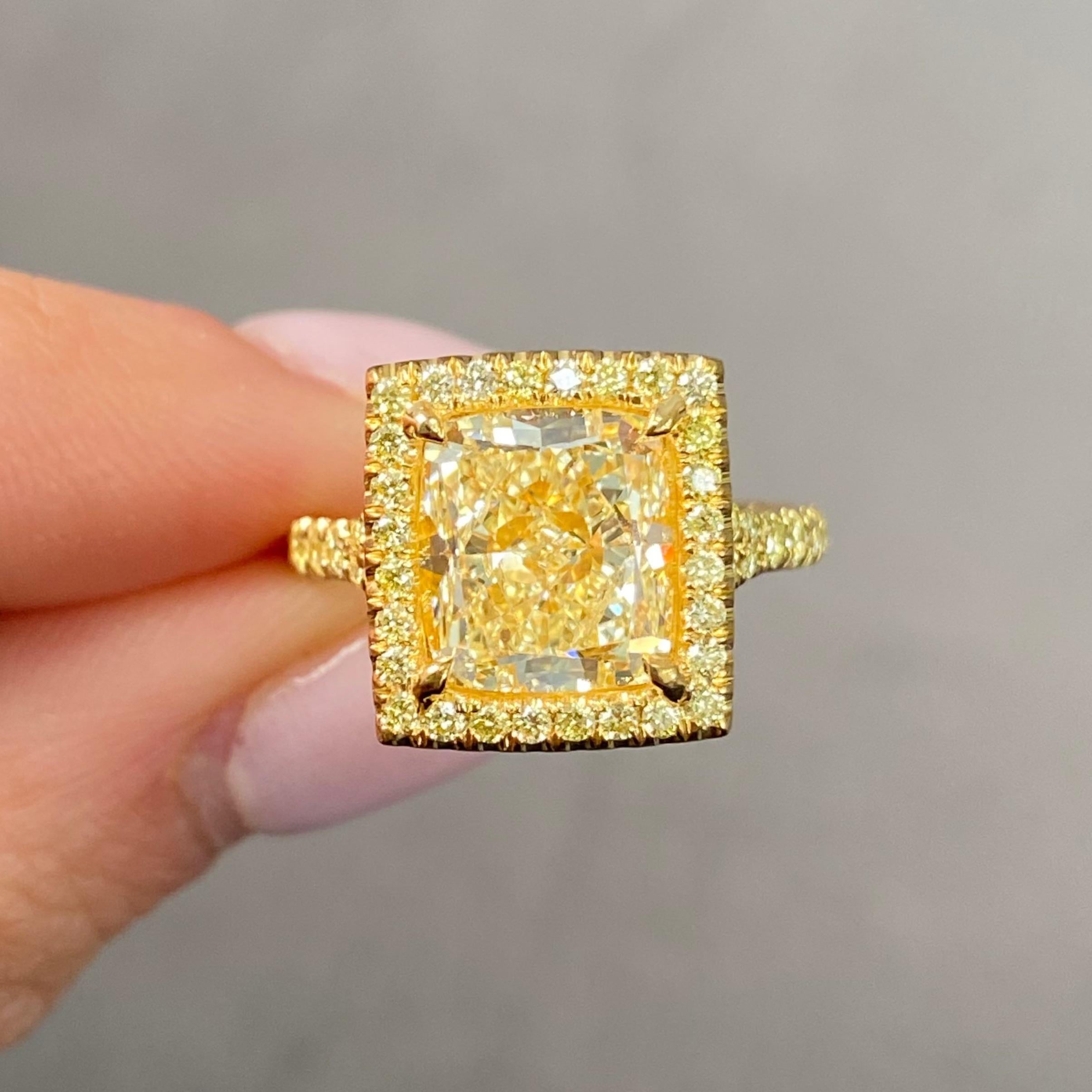 Women's Rare Colors 4ct All Yellow Elongated Cushion Cut Halo Diamond Engagement Ring For Sale