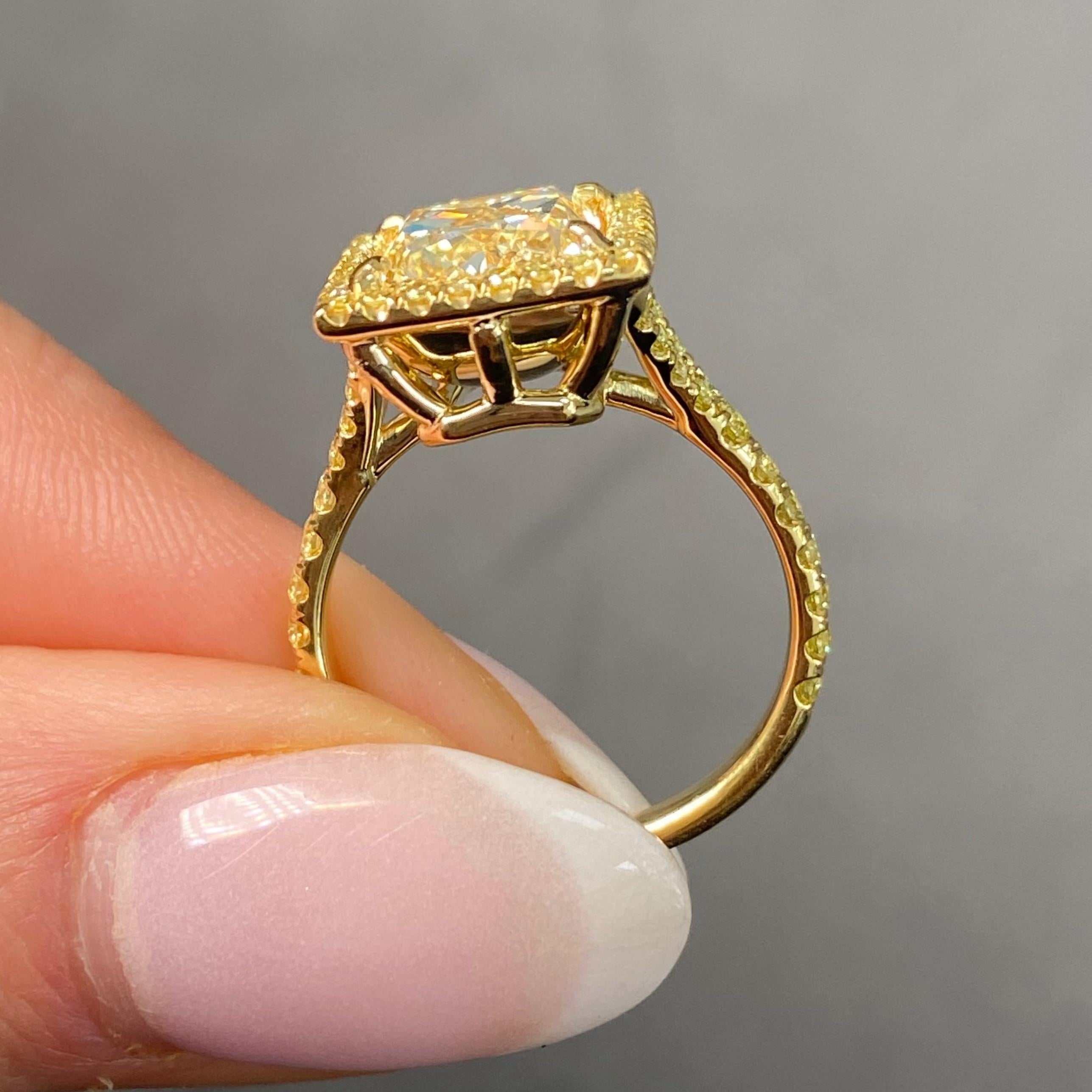 Rare Colors 4ct All Yellow Elongated Cushion Cut Halo Diamond Engagement Ring For Sale 4