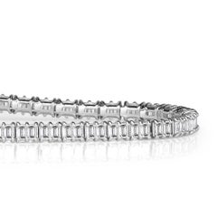 Pulsera de tenis con diamantes talla esmeralda de 4,04 ct en oro blanco de 18 quilates