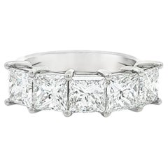 4.04CTW. Fascia di diamanti taglio principessa certificata GIA in platino