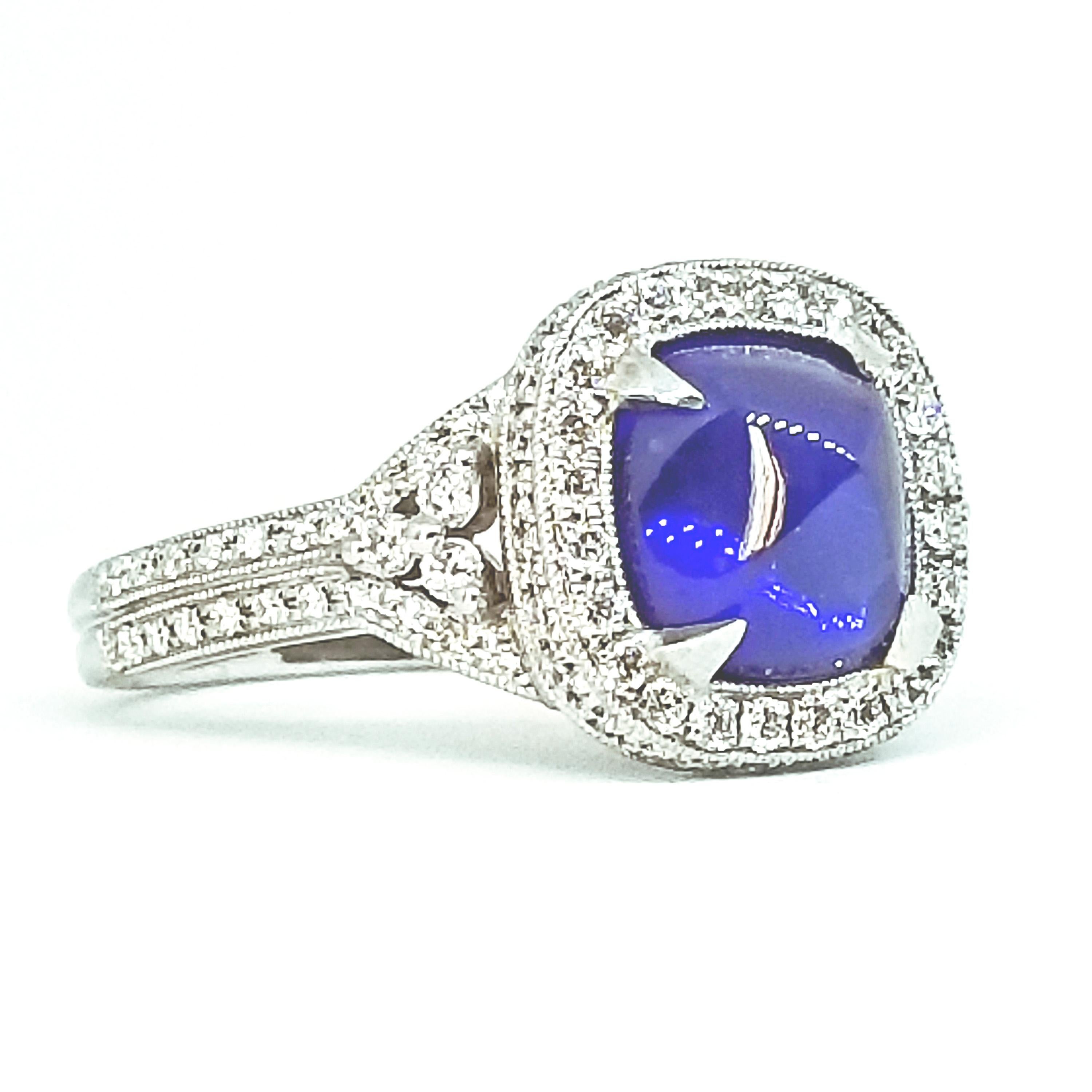 4.05 Carat Blue Sugarloaf Cushion Sapphire Diamond Deco Style Ring White Gold For Sale 3